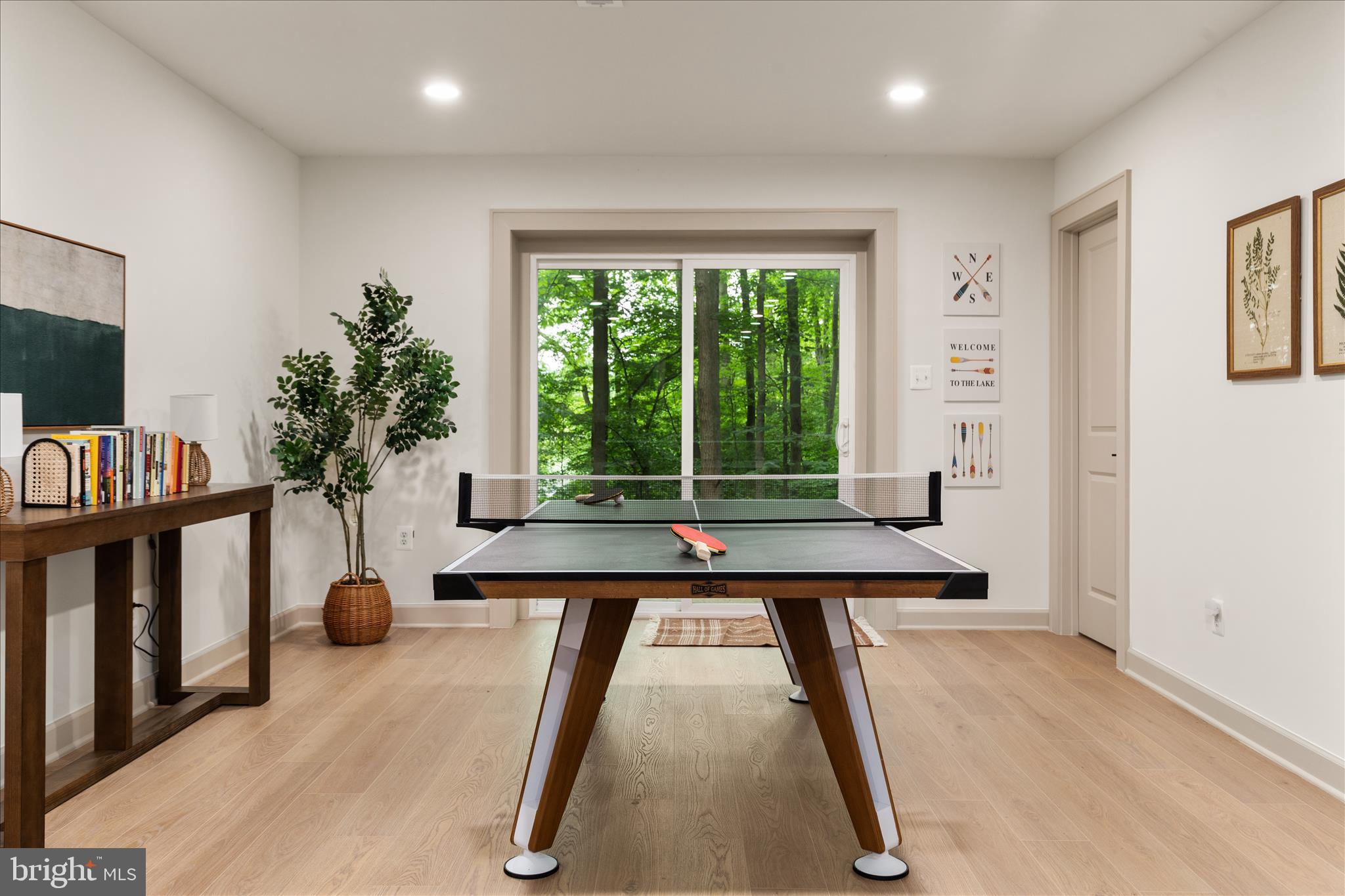 LAKEWOOD - Residential