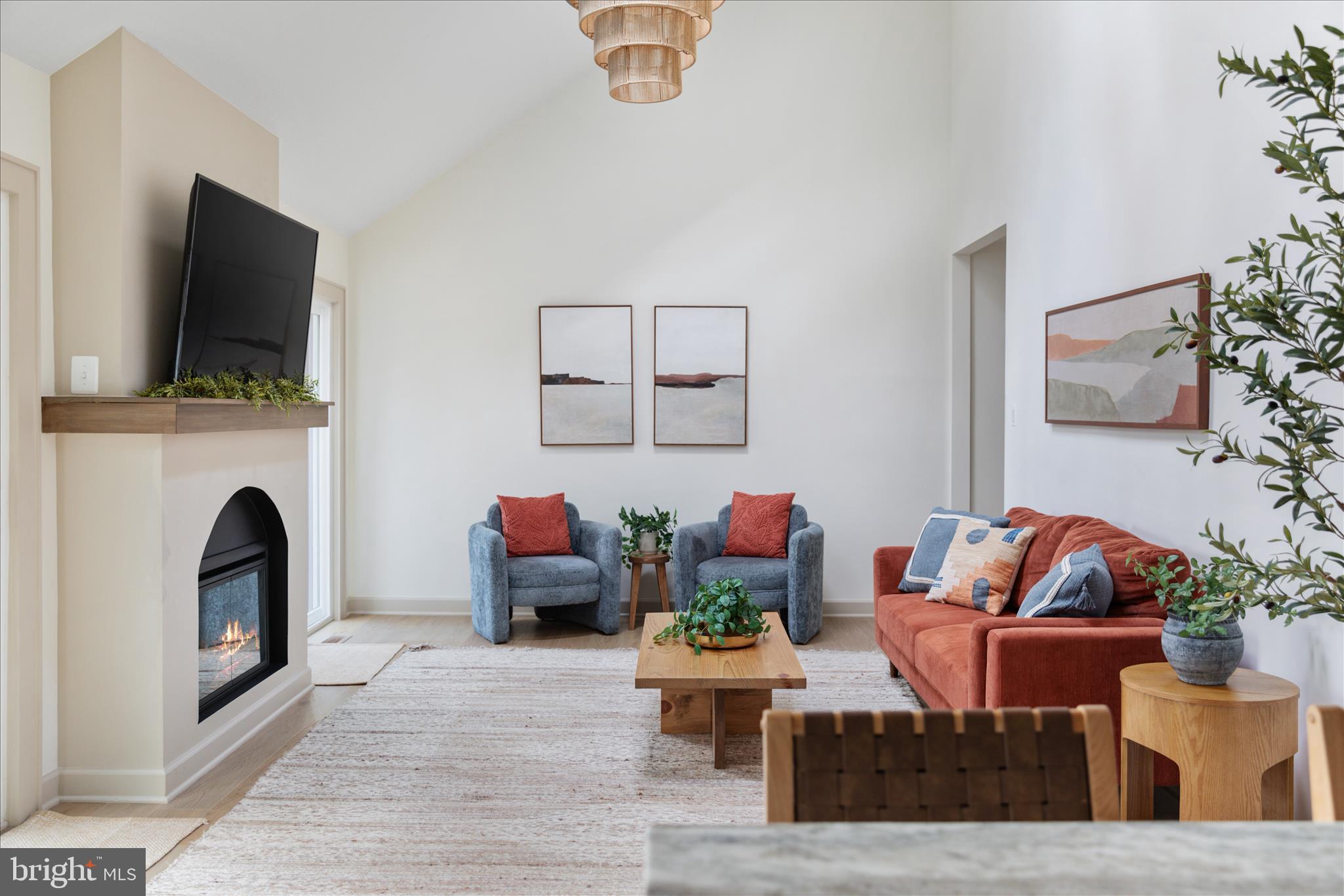 LAKEWOOD - Residential