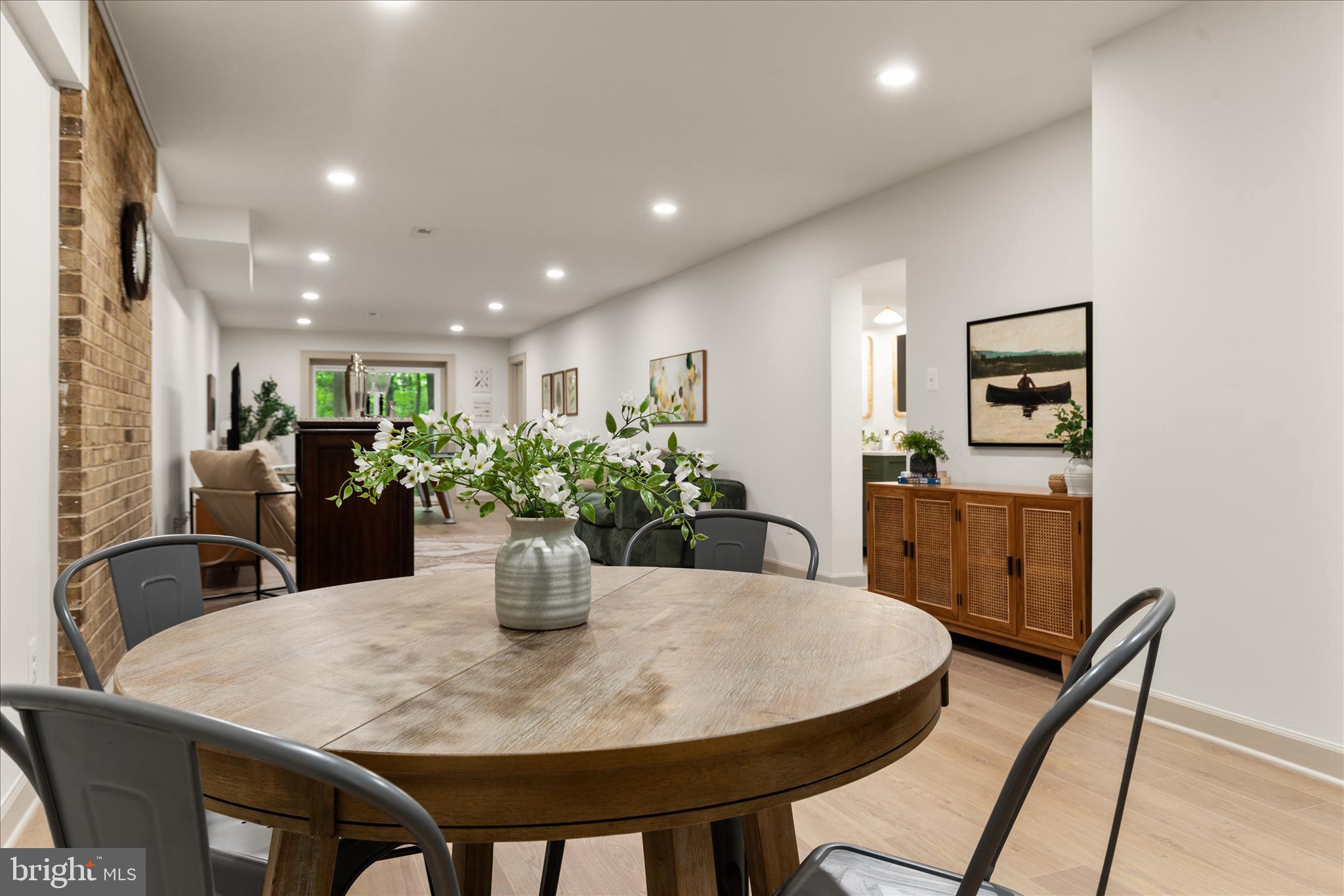 LAKEWOOD - Residential