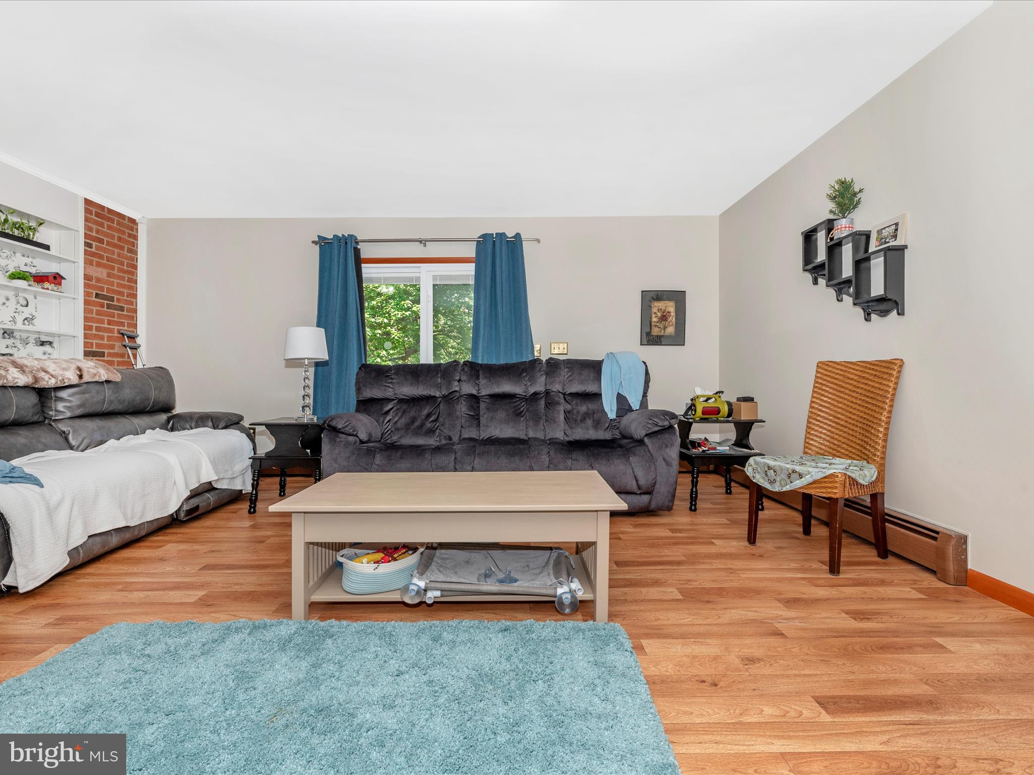 WEST HILLS - Residential