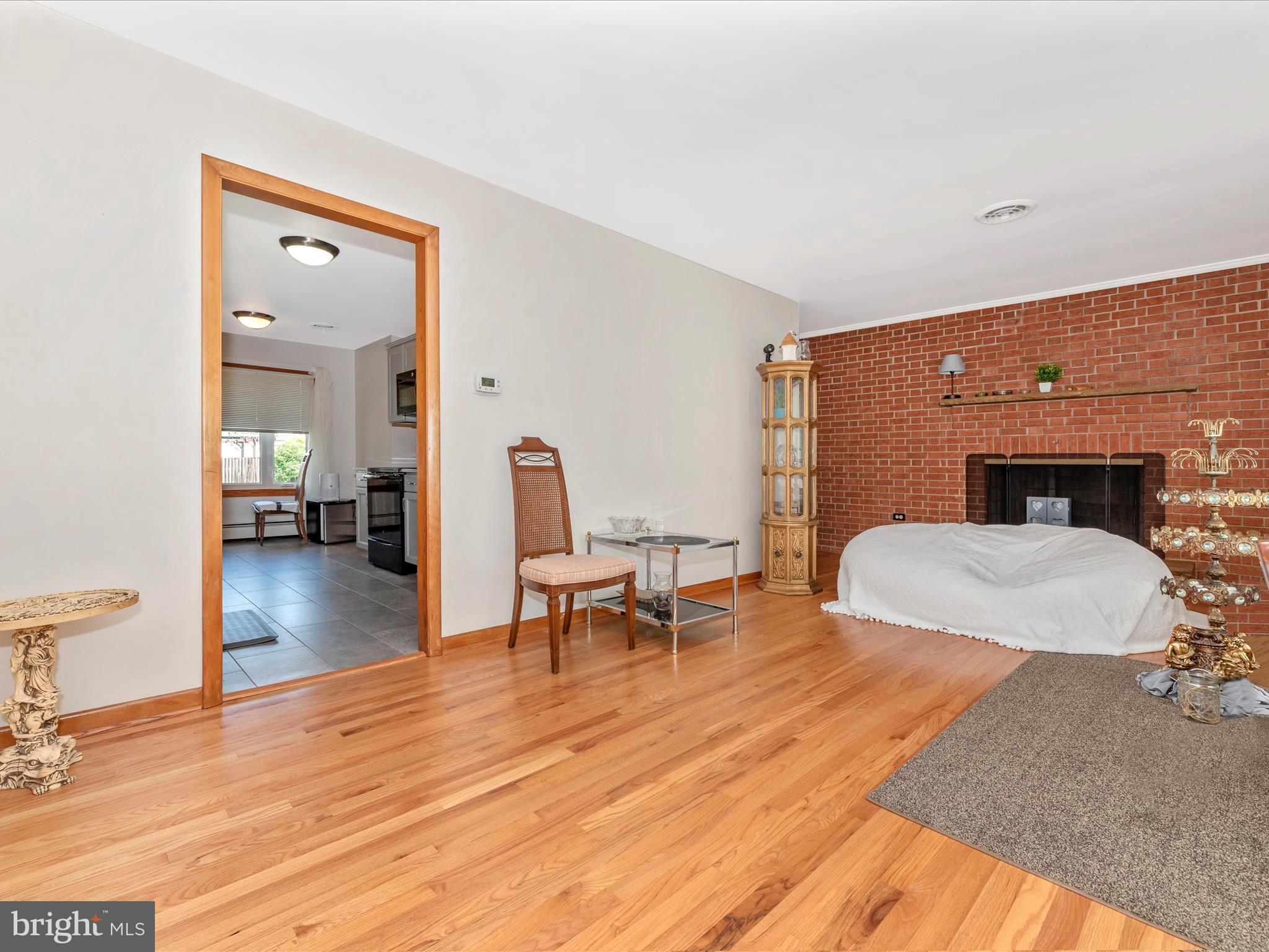 WEST HILLS - Residential