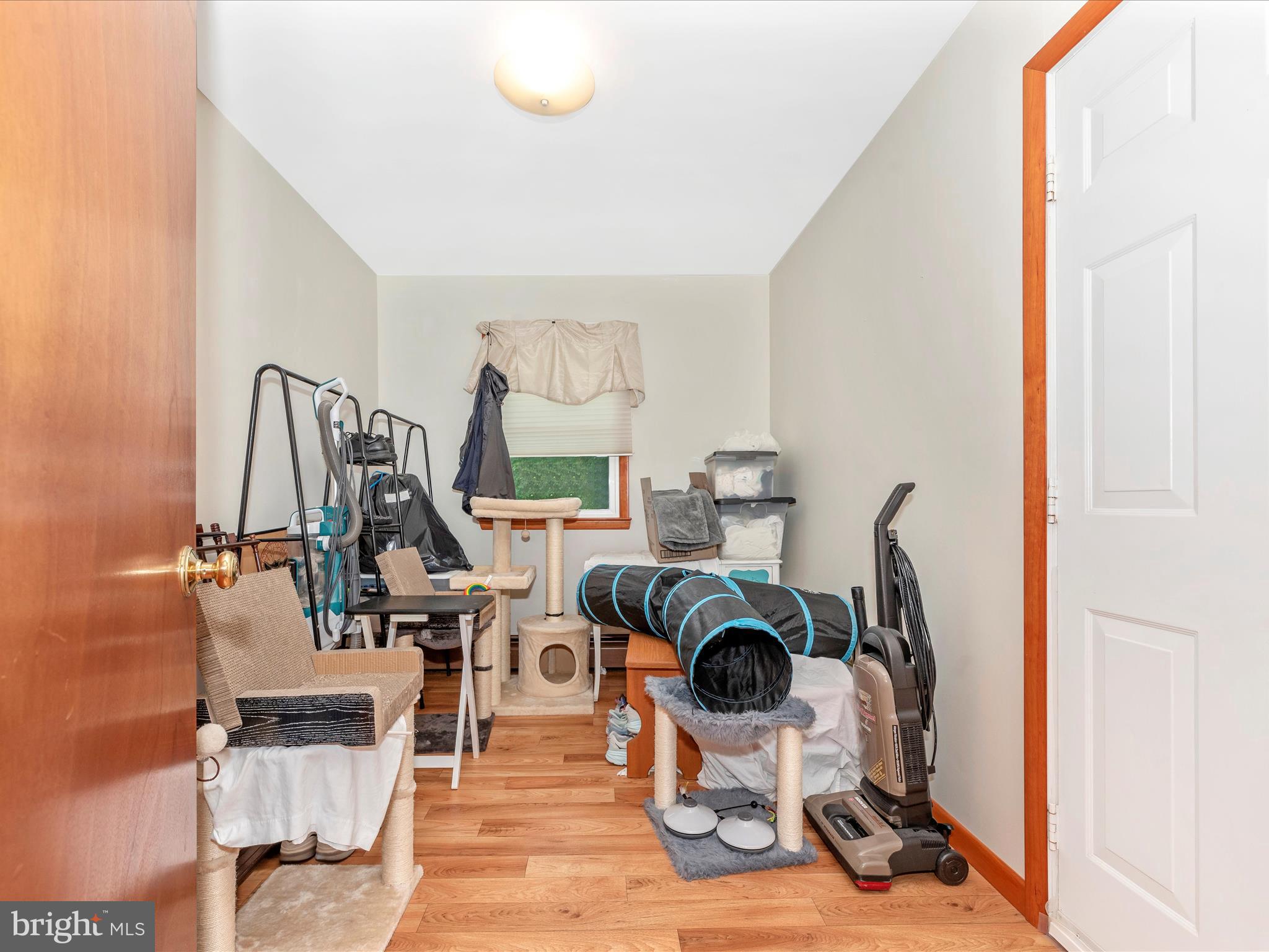 WEST HILLS - Residential