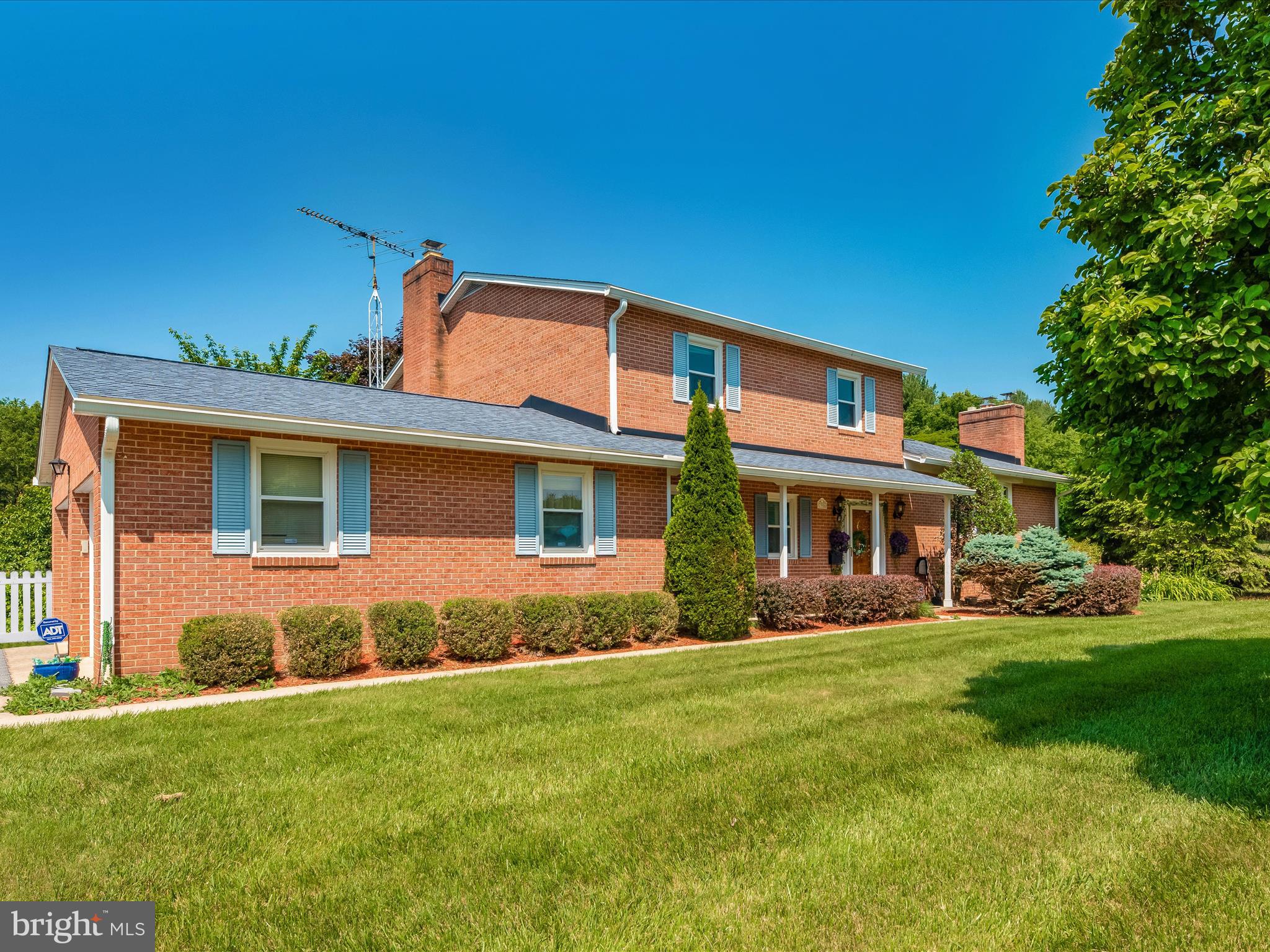 WEST HILLS - Residential