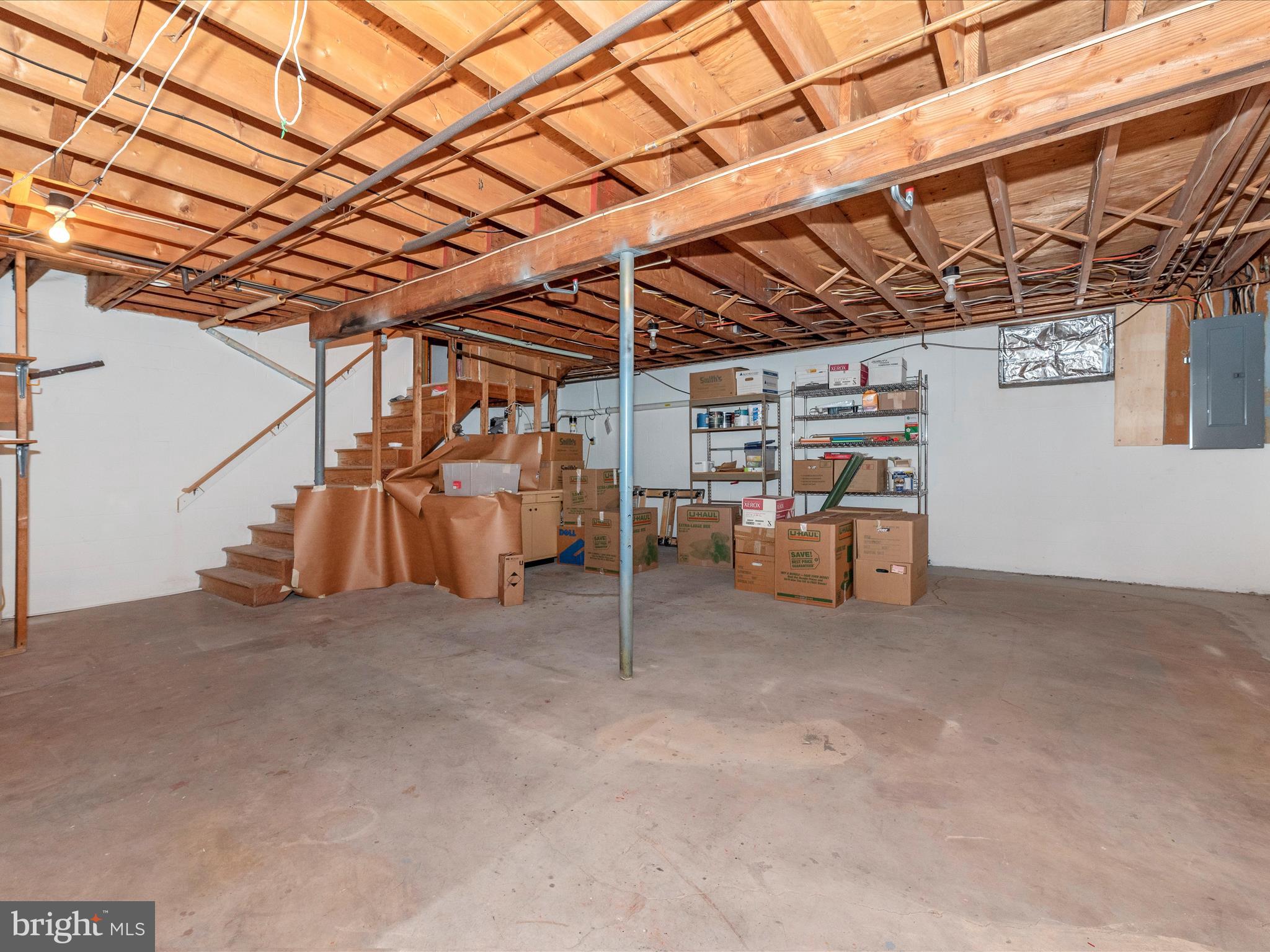 WEST HILLS - Residential