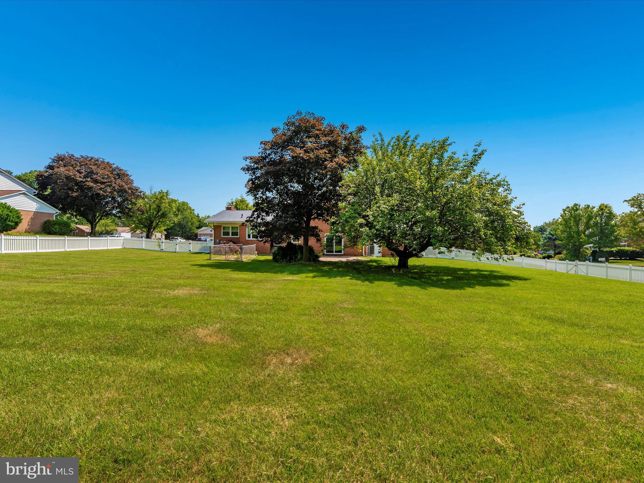 WEST HILLS - Residential