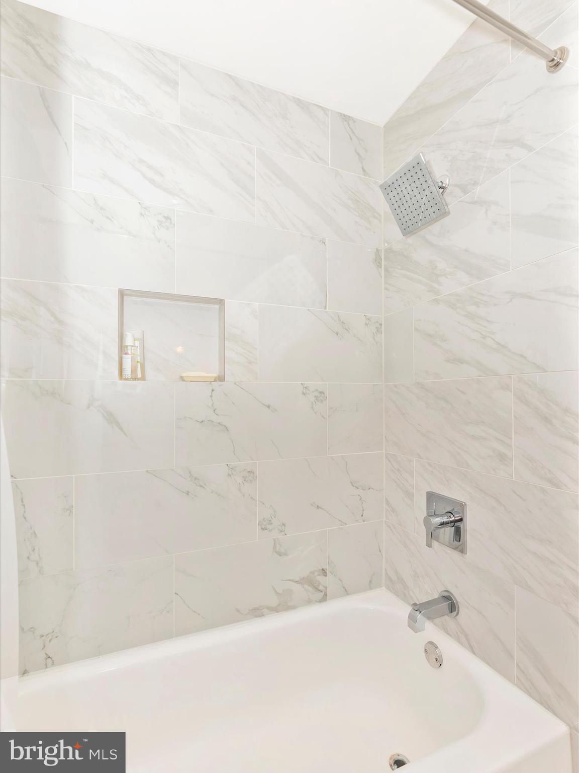 WEST HILLS - Residential