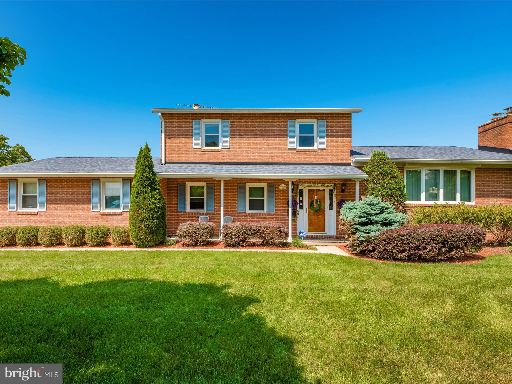 WEST HILLS - Residential