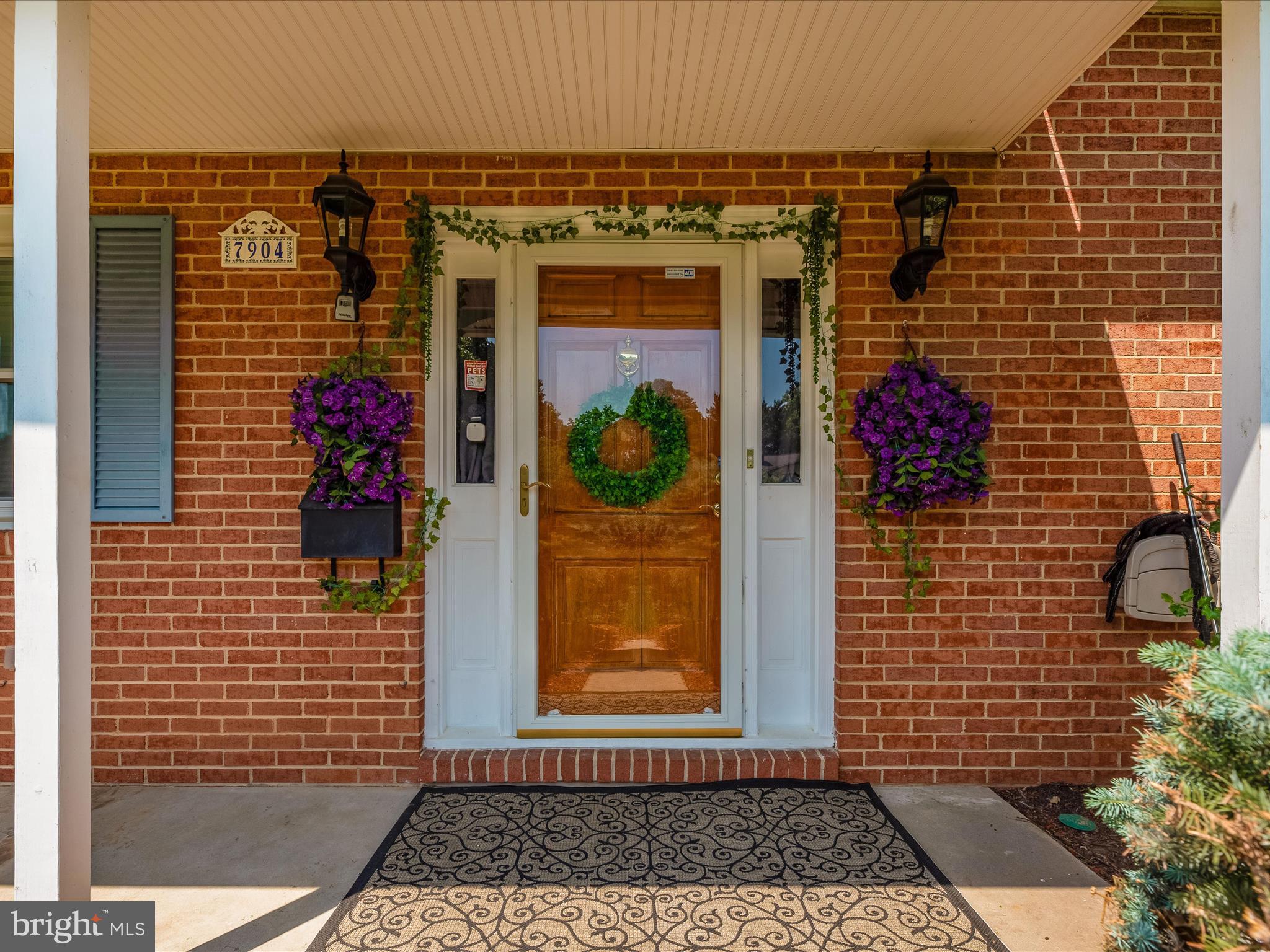 WEST HILLS - Residential