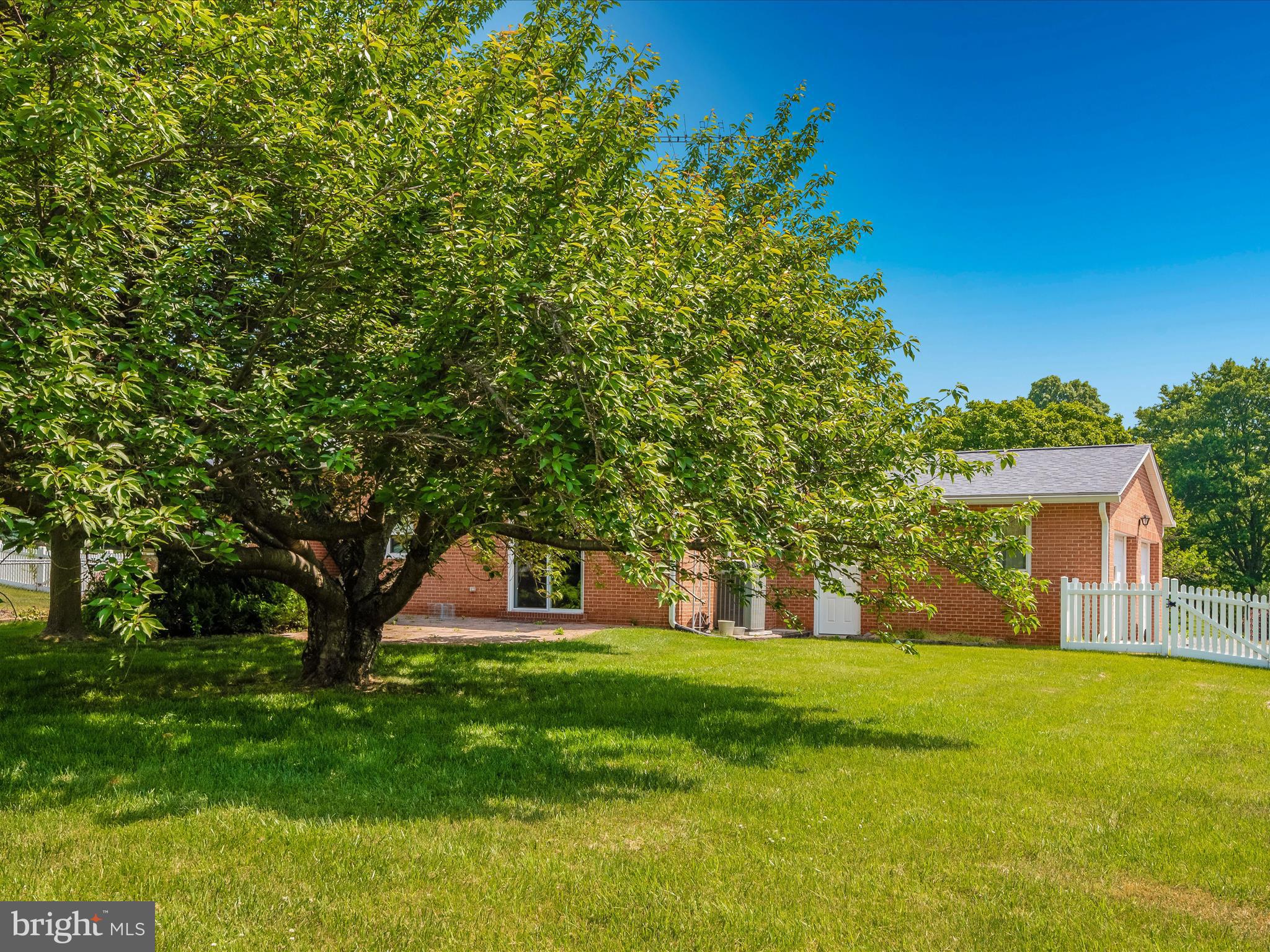 WEST HILLS - Residential