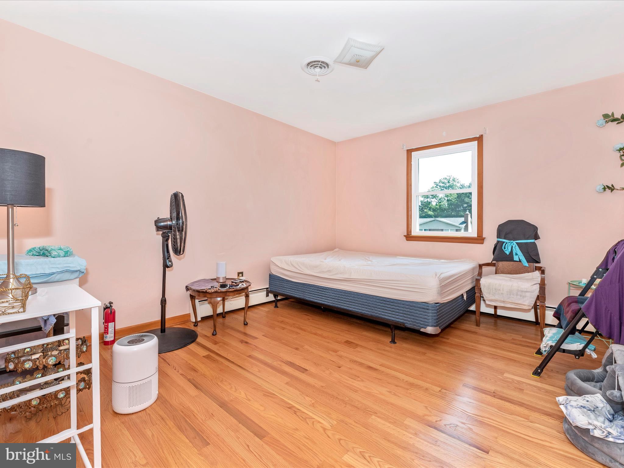 WEST HILLS - Residential