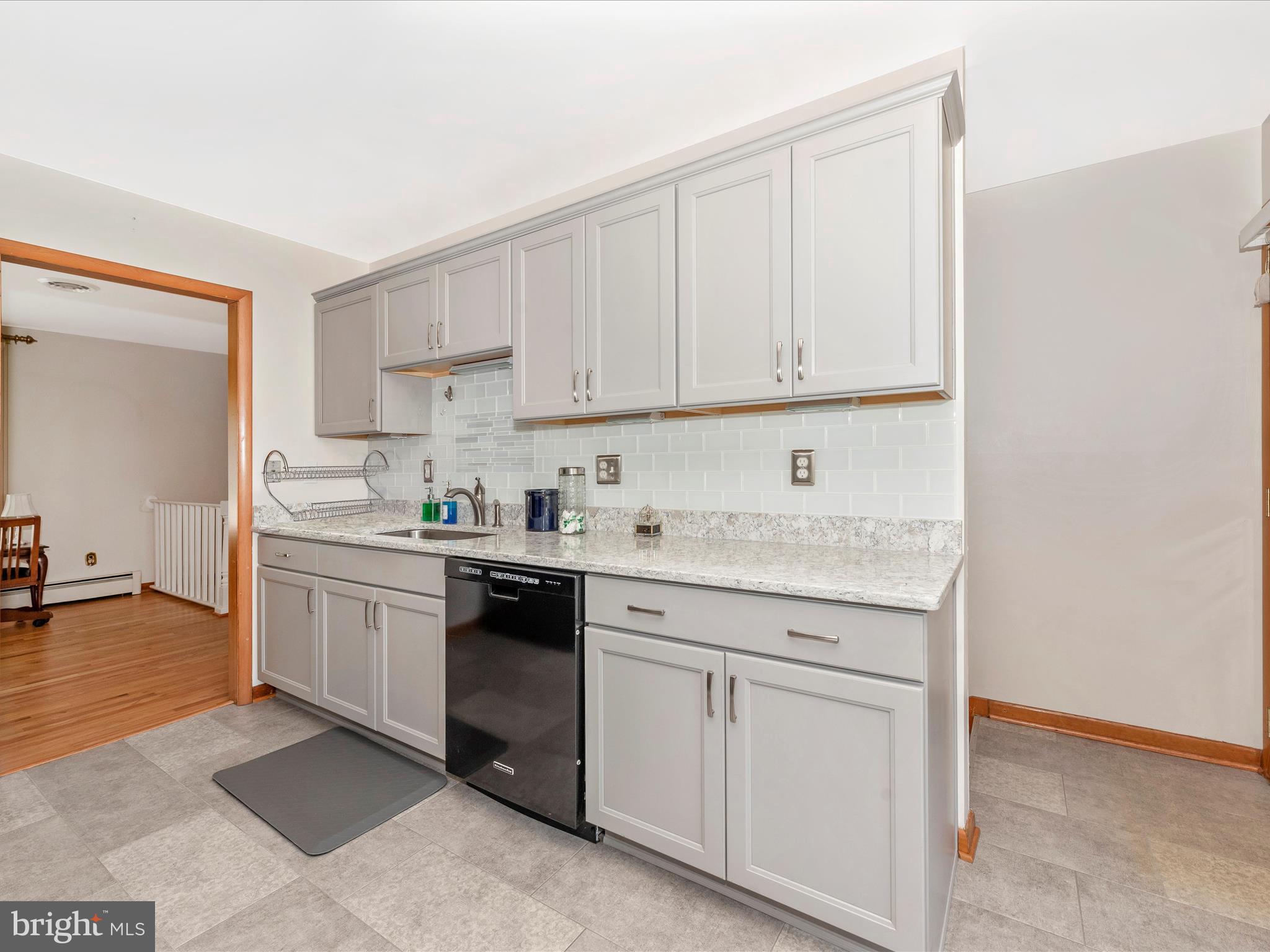 WEST HILLS - Residential