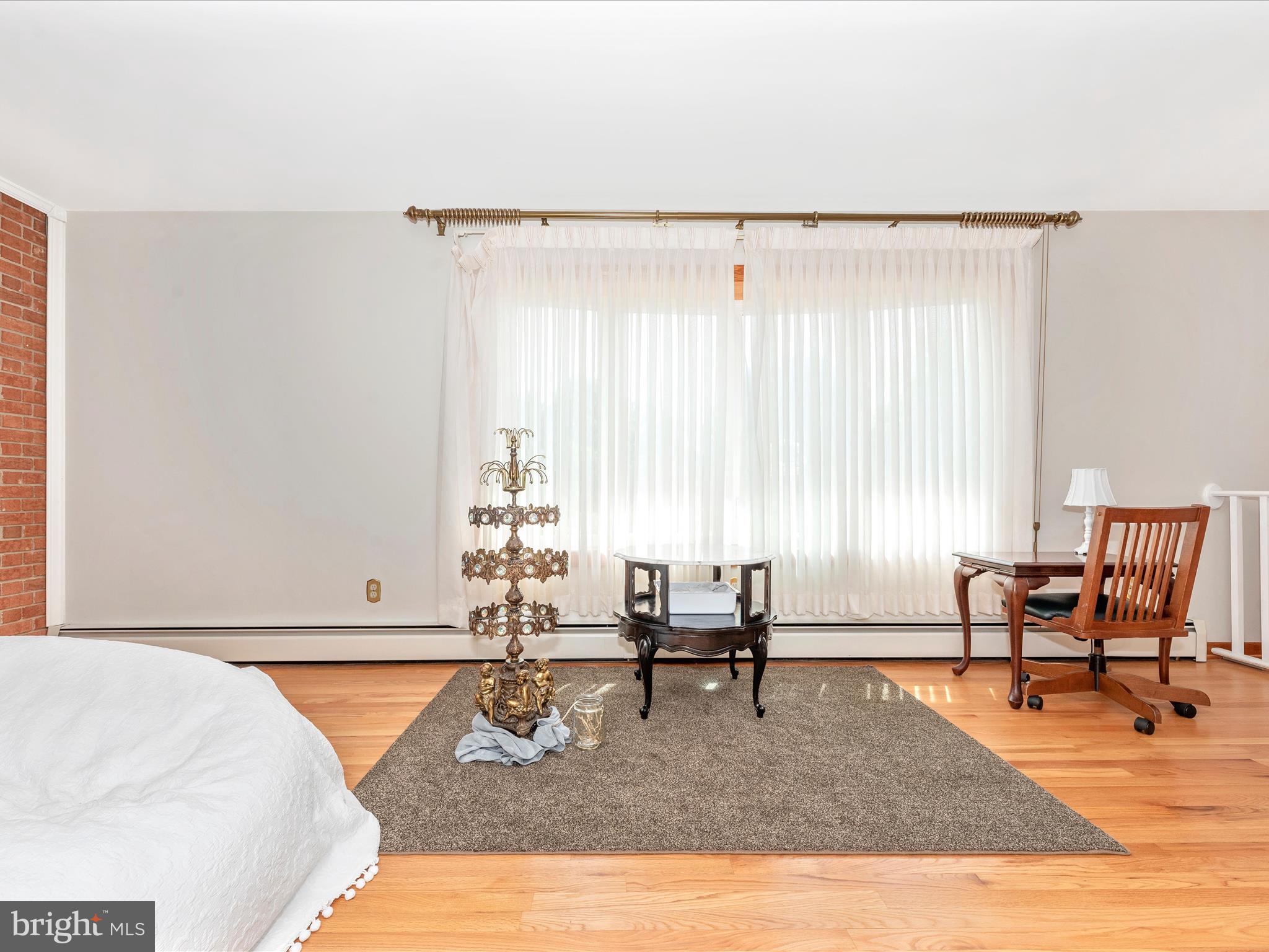 WEST HILLS - Residential