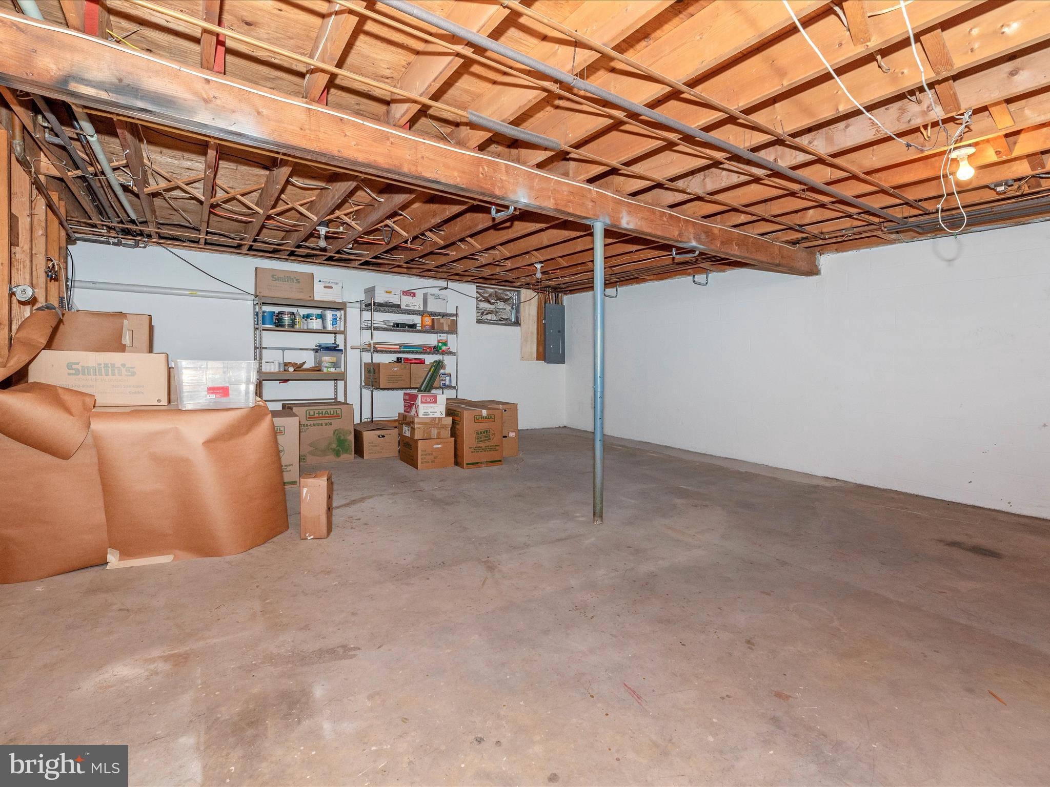 WEST HILLS - Residential