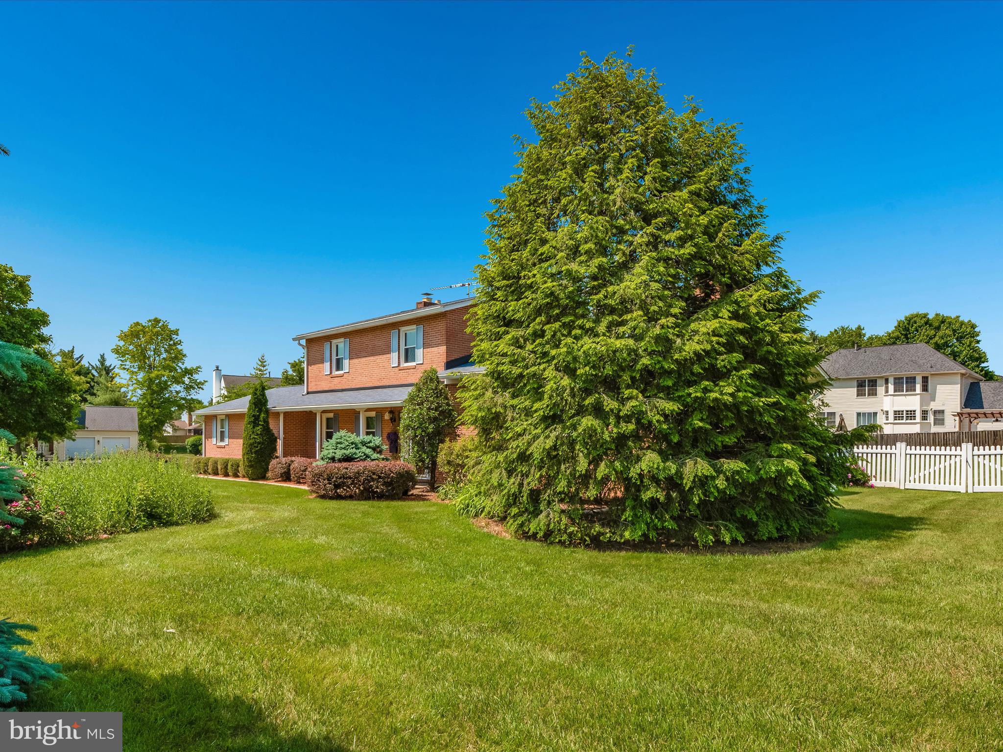 WEST HILLS - Residential