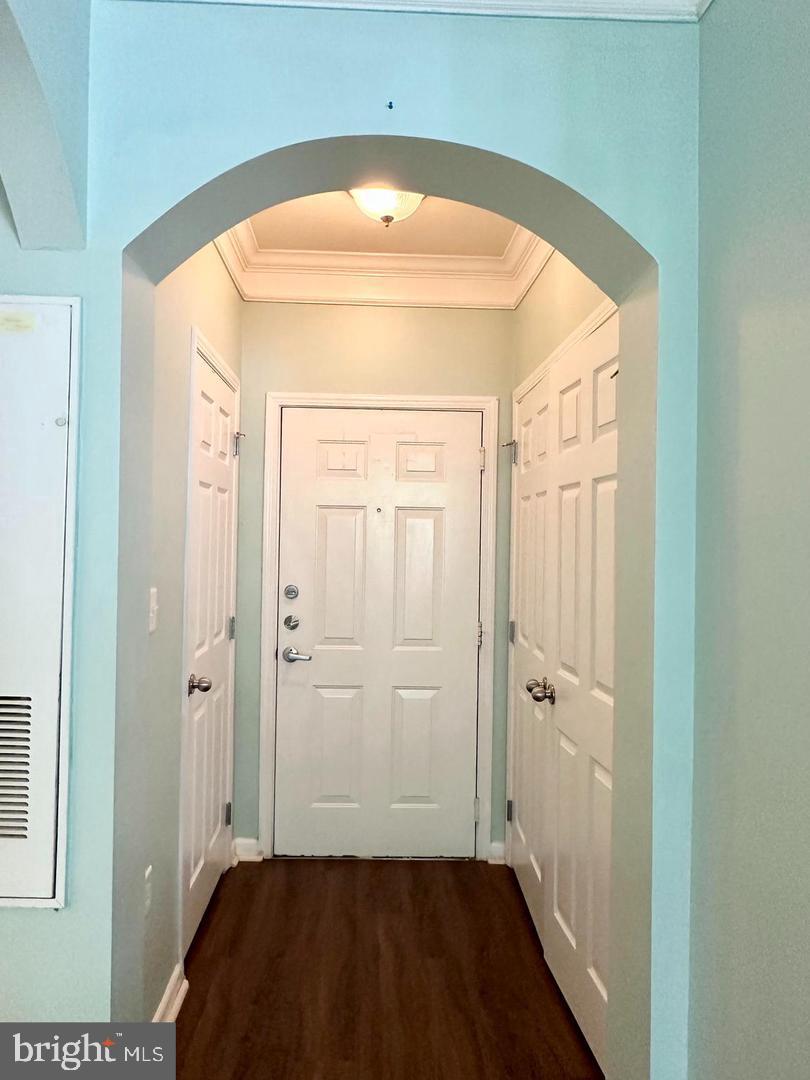 STRATFORD CLUB - Residential Lease