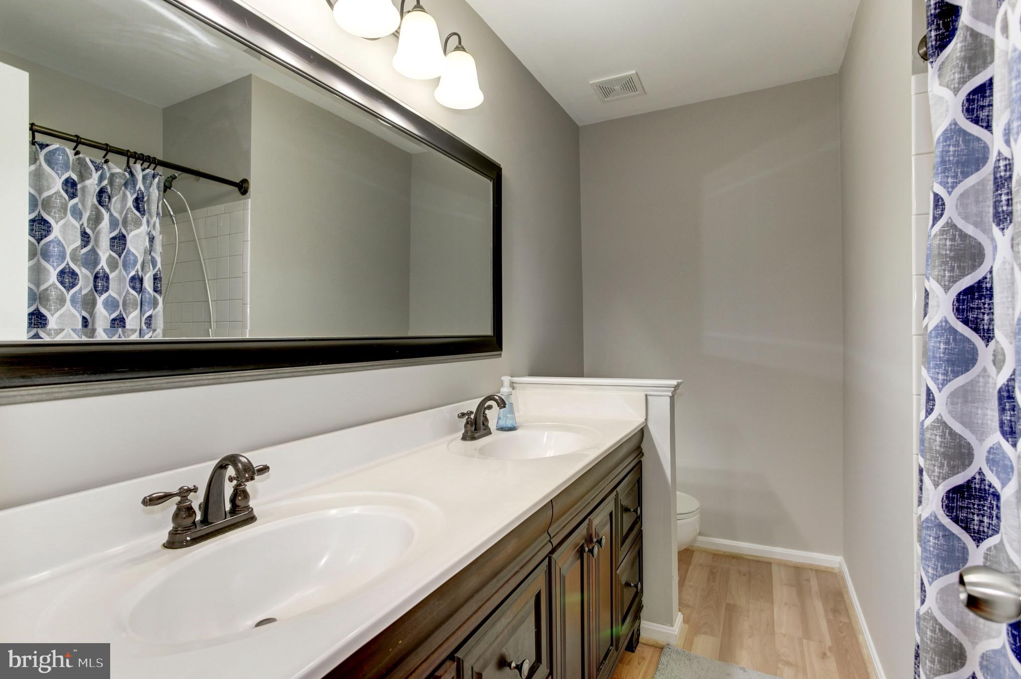 ENGLEWOOD MEWS - Residential