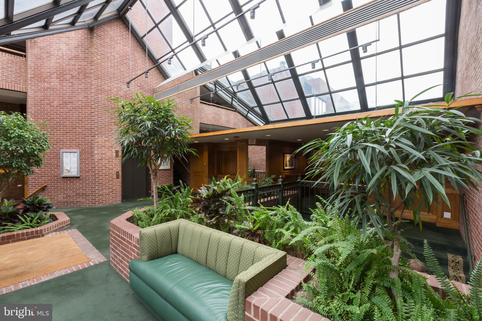 1080 WISCONSIN AVENUE NW 3007
