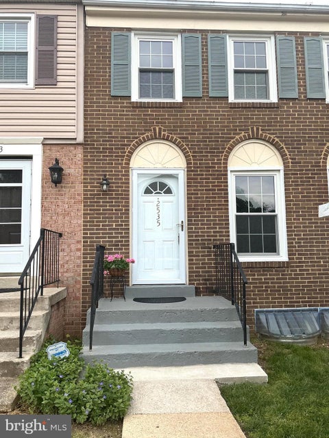 Townhouse For Sale - 2535 Windbreak Drive<br/> ALEXANDRIA, VA 22306
