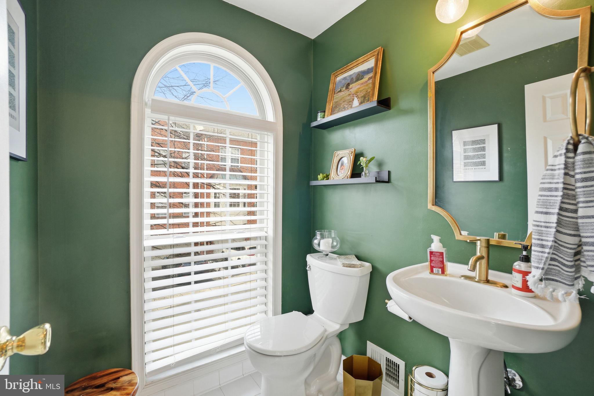 EDSALL RD T/H - Residential