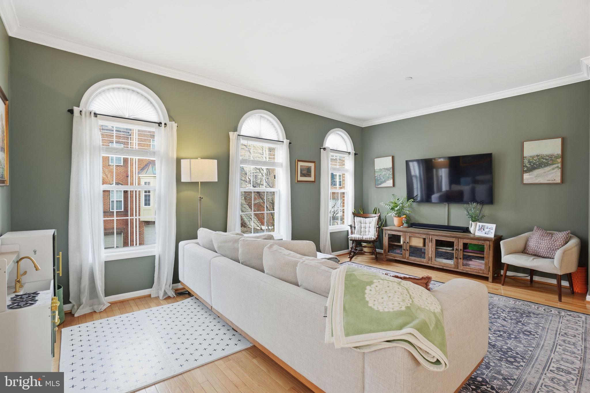 EDSALL RD T/H - Residential