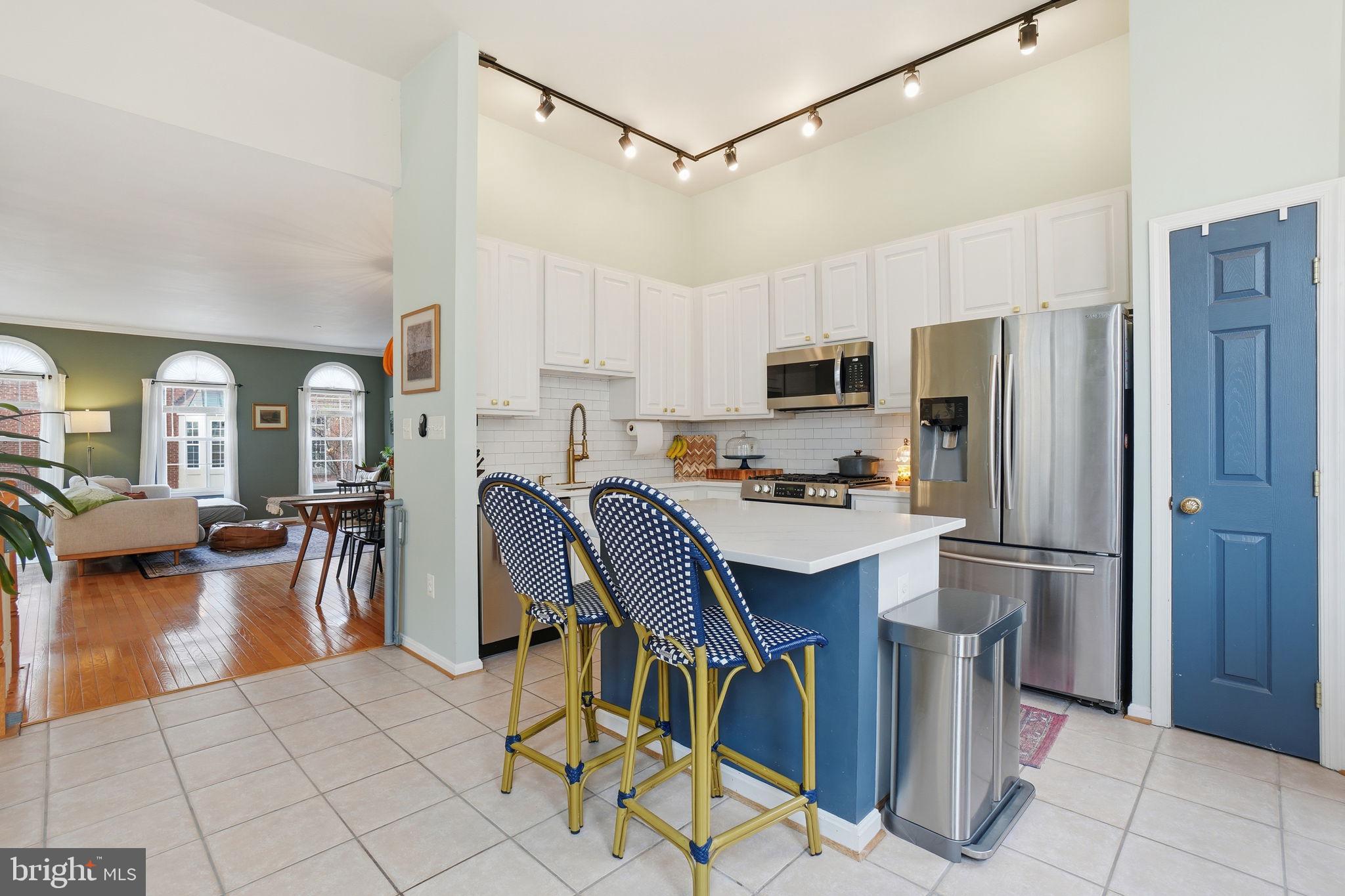 EDSALL RD T/H - Residential