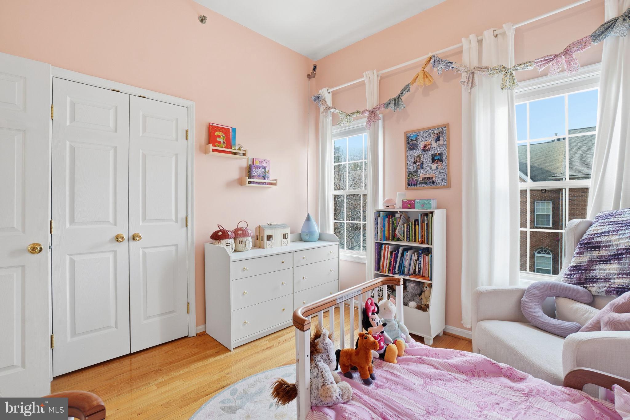 EDSALL RD T/H - Residential