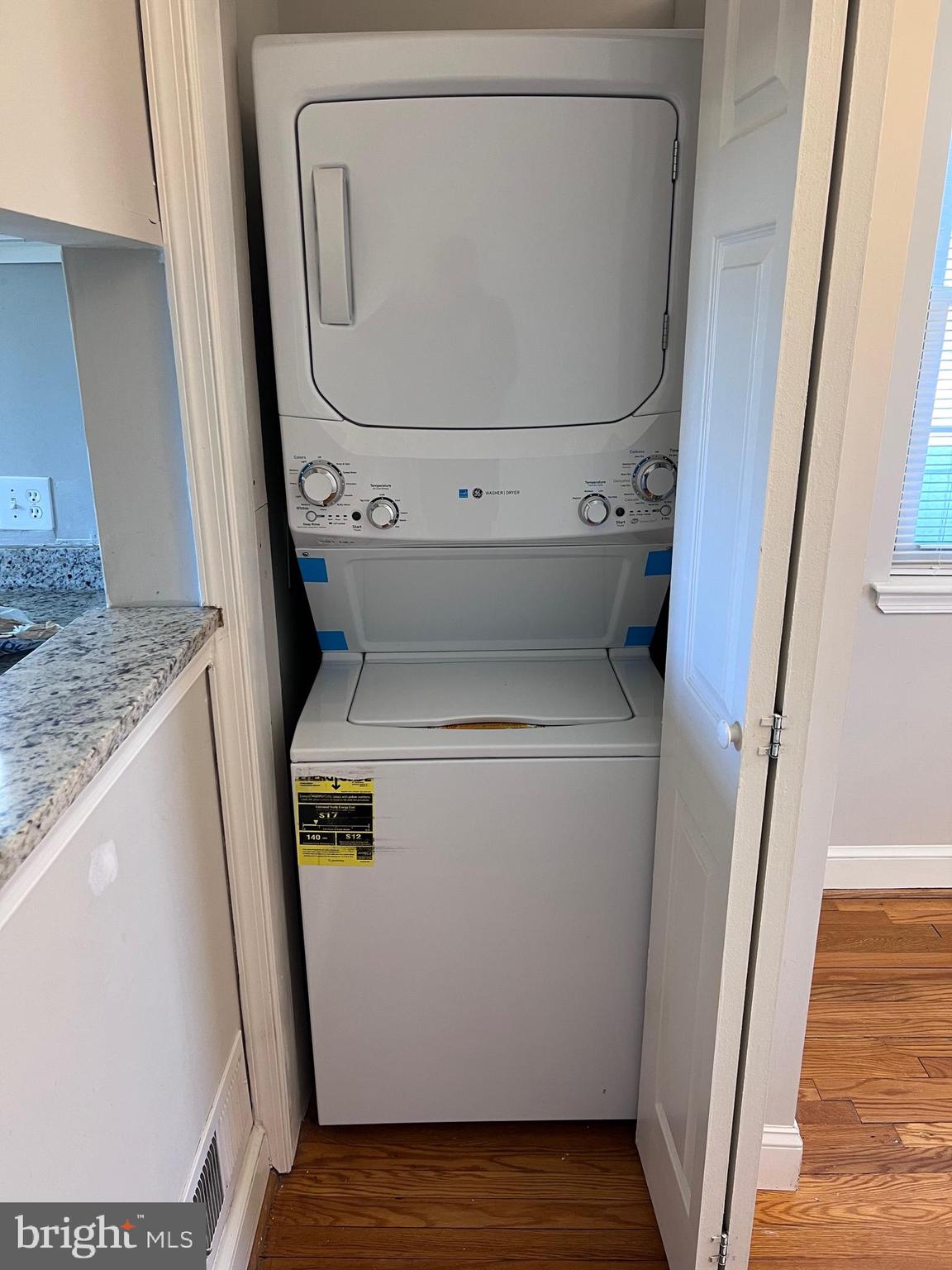 ARGYLE CLUB ESTATES - Residential Lease