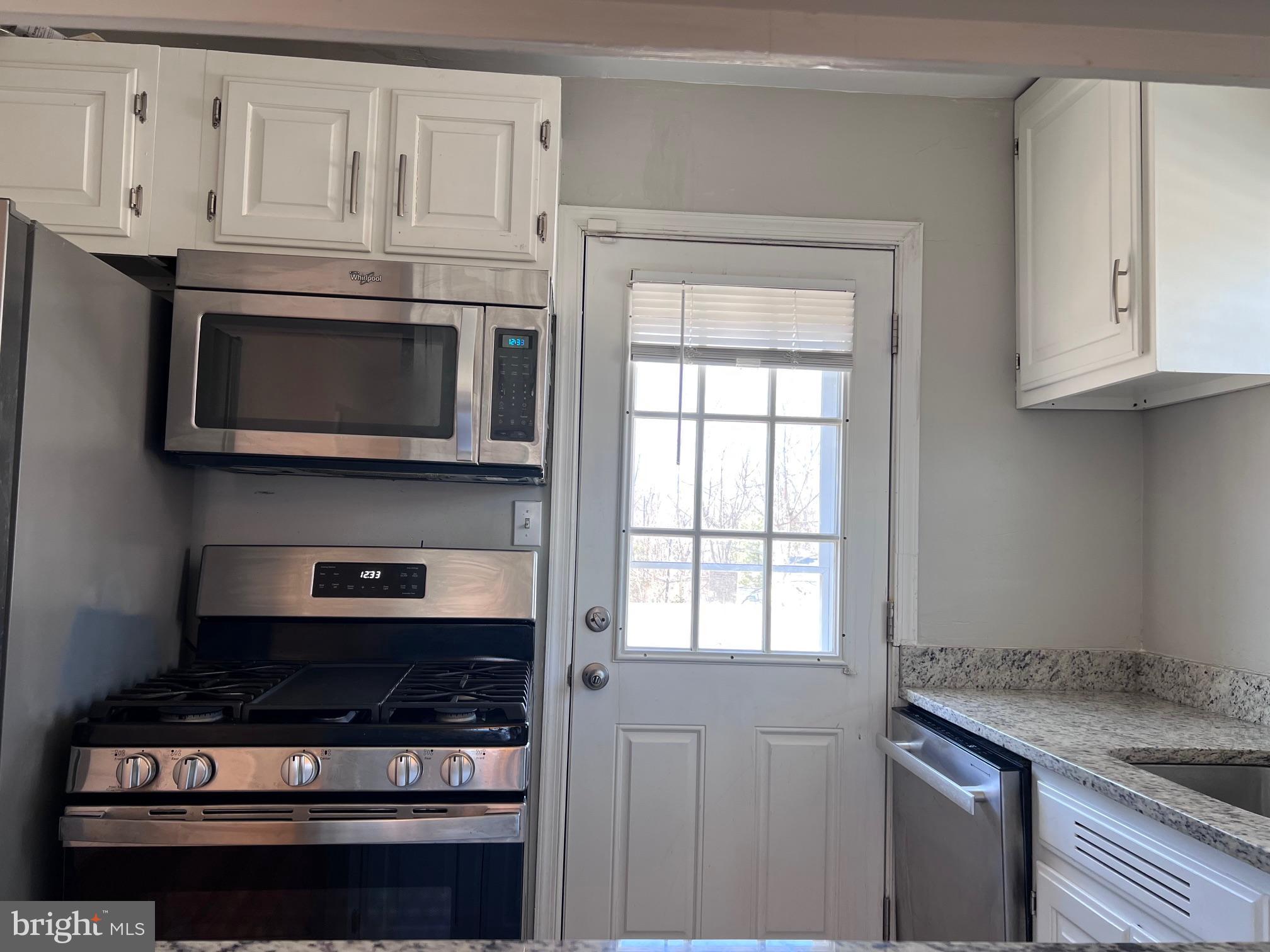 ARGYLE CLUB ESTATES - Residential Lease