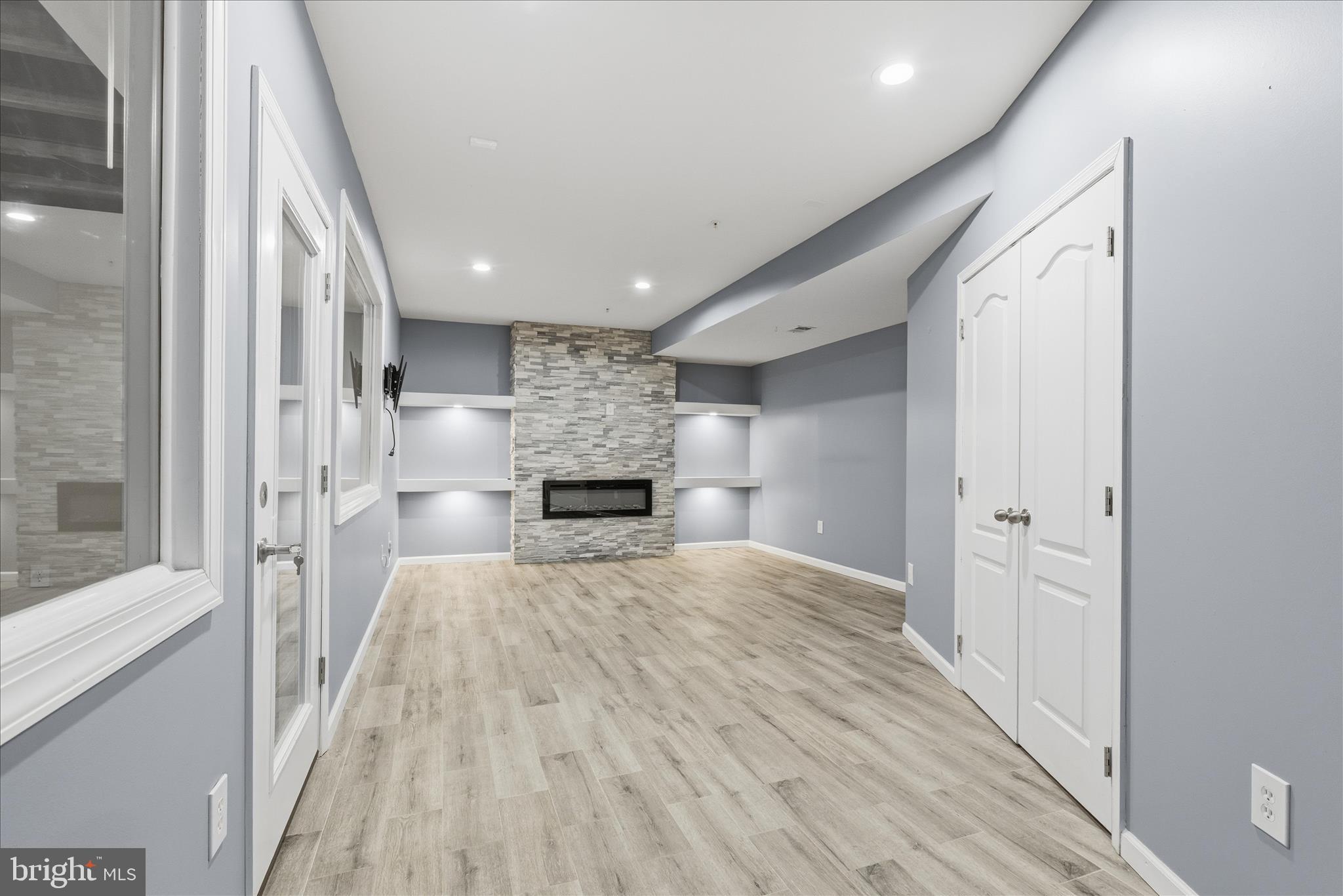 WINDSONG-PLAT 1> - Residential