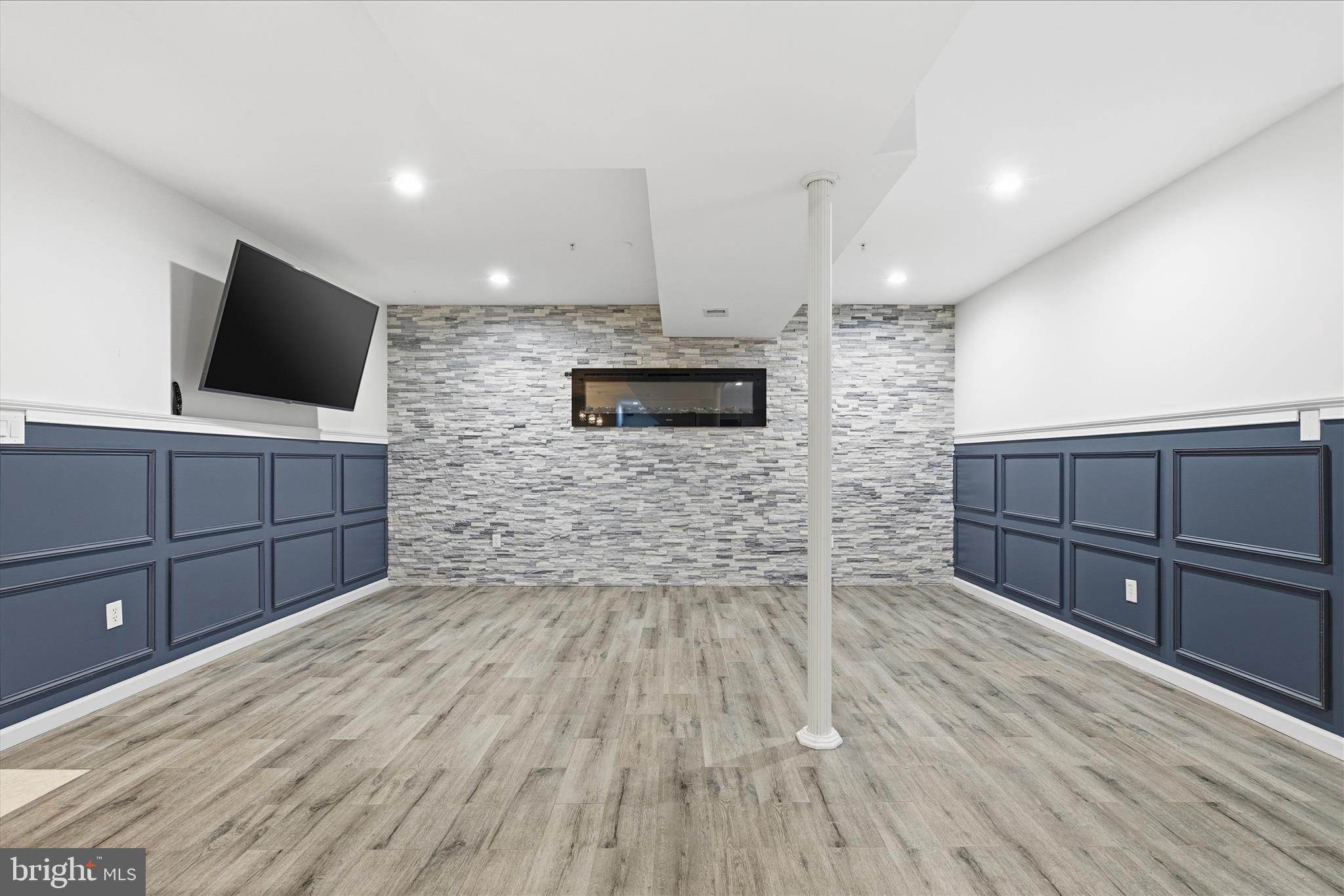 WINDSONG-PLAT 1> - Residential