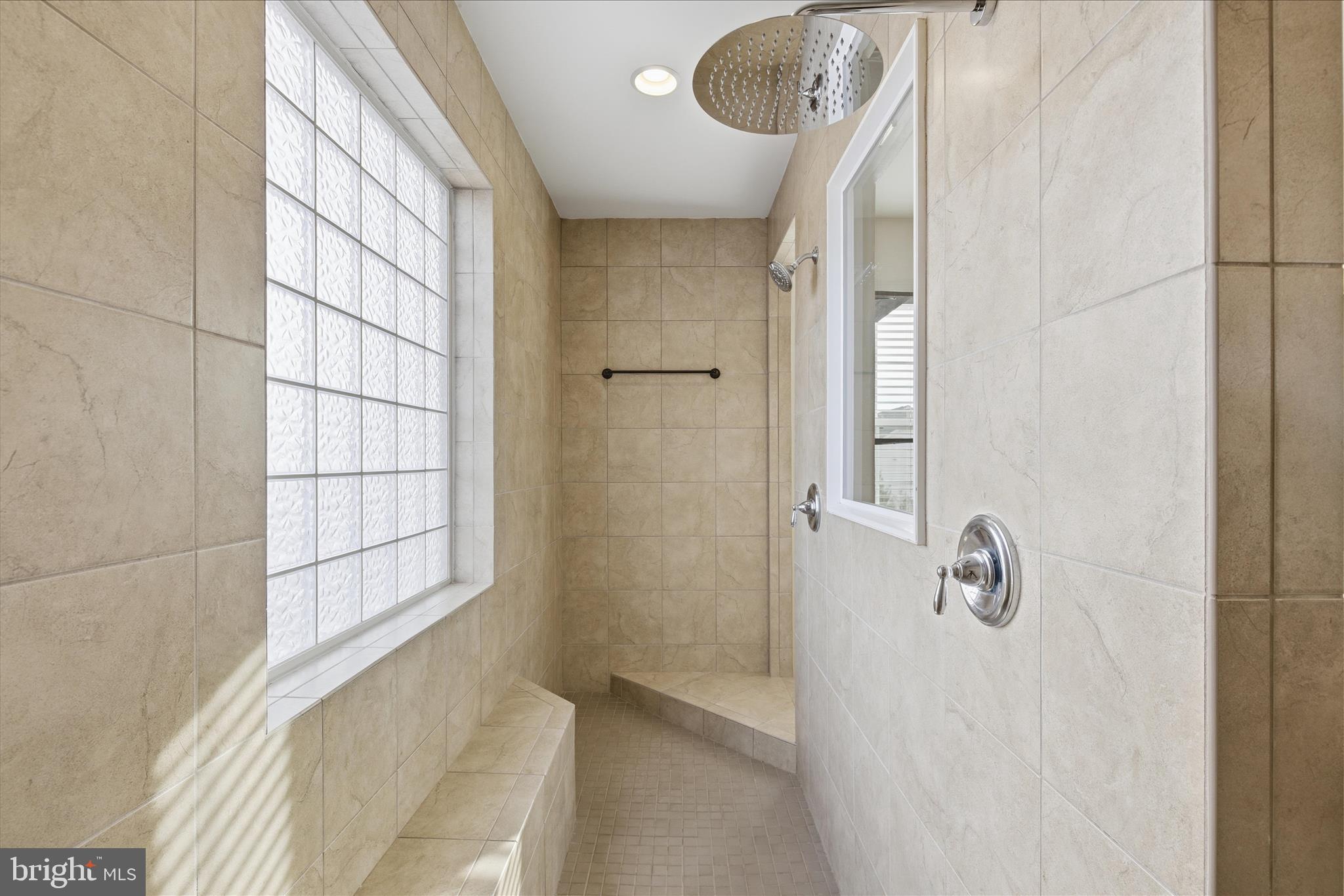 WINDSONG-PLAT 1> - Residential