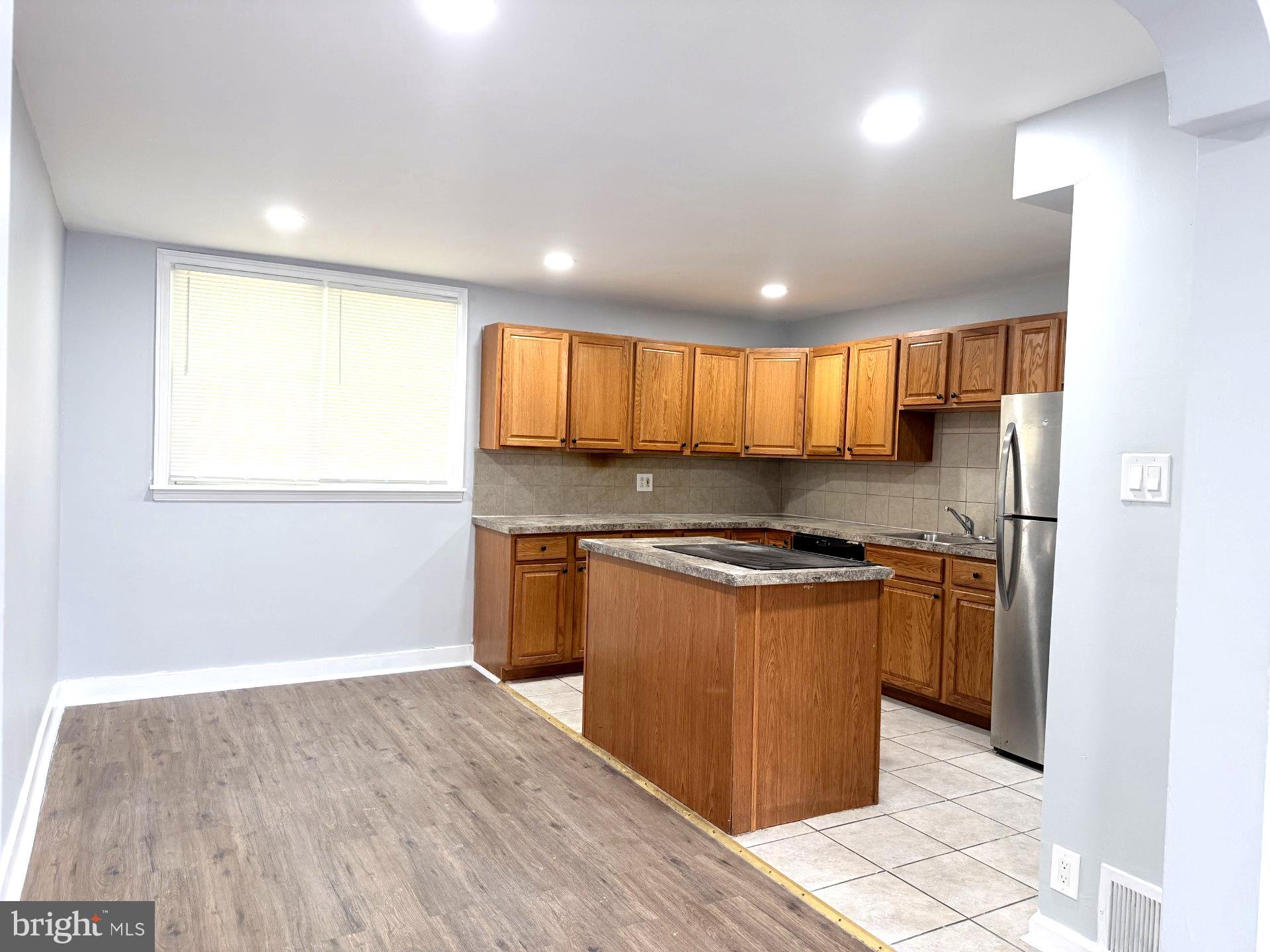 PHILADELPHIA (NORTHEAST) - Residential