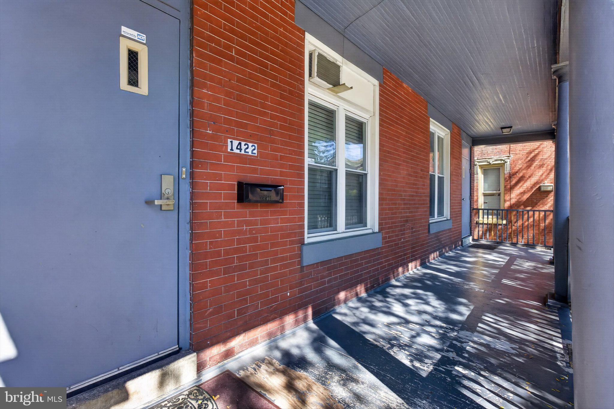 1422 MARKET STREET