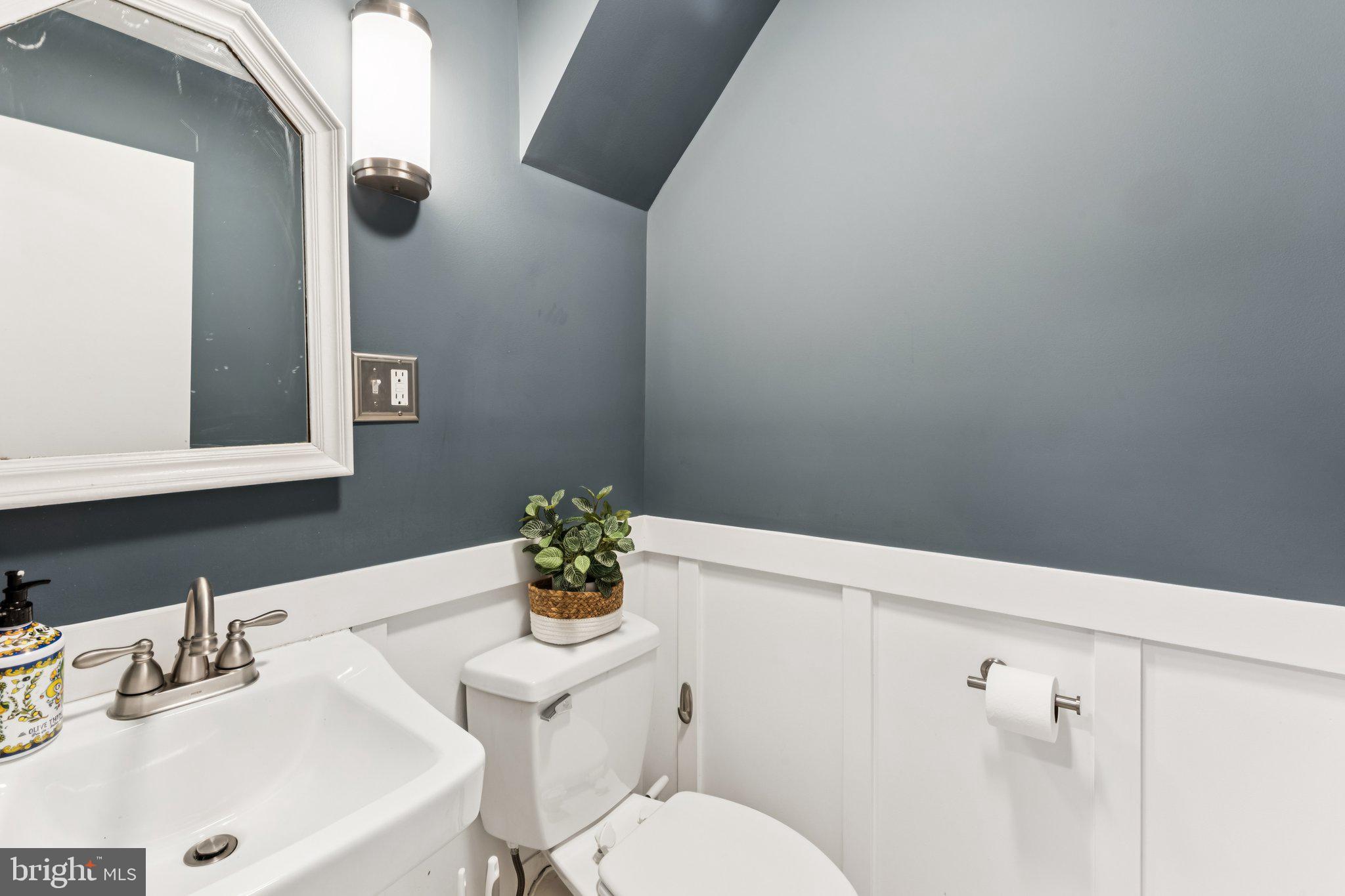 FAIRMOUNT - Residential