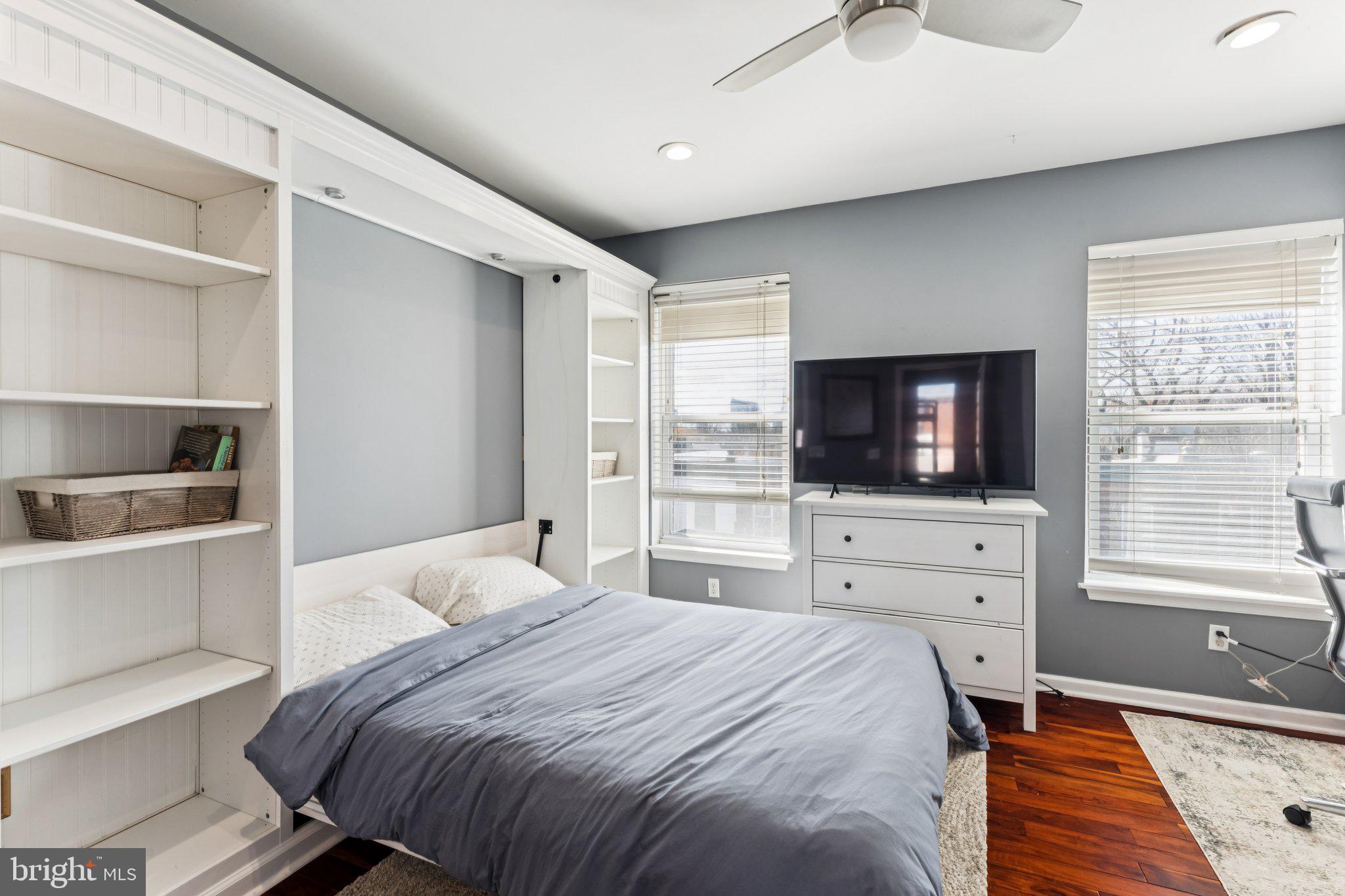 FAIRMOUNT - Residential