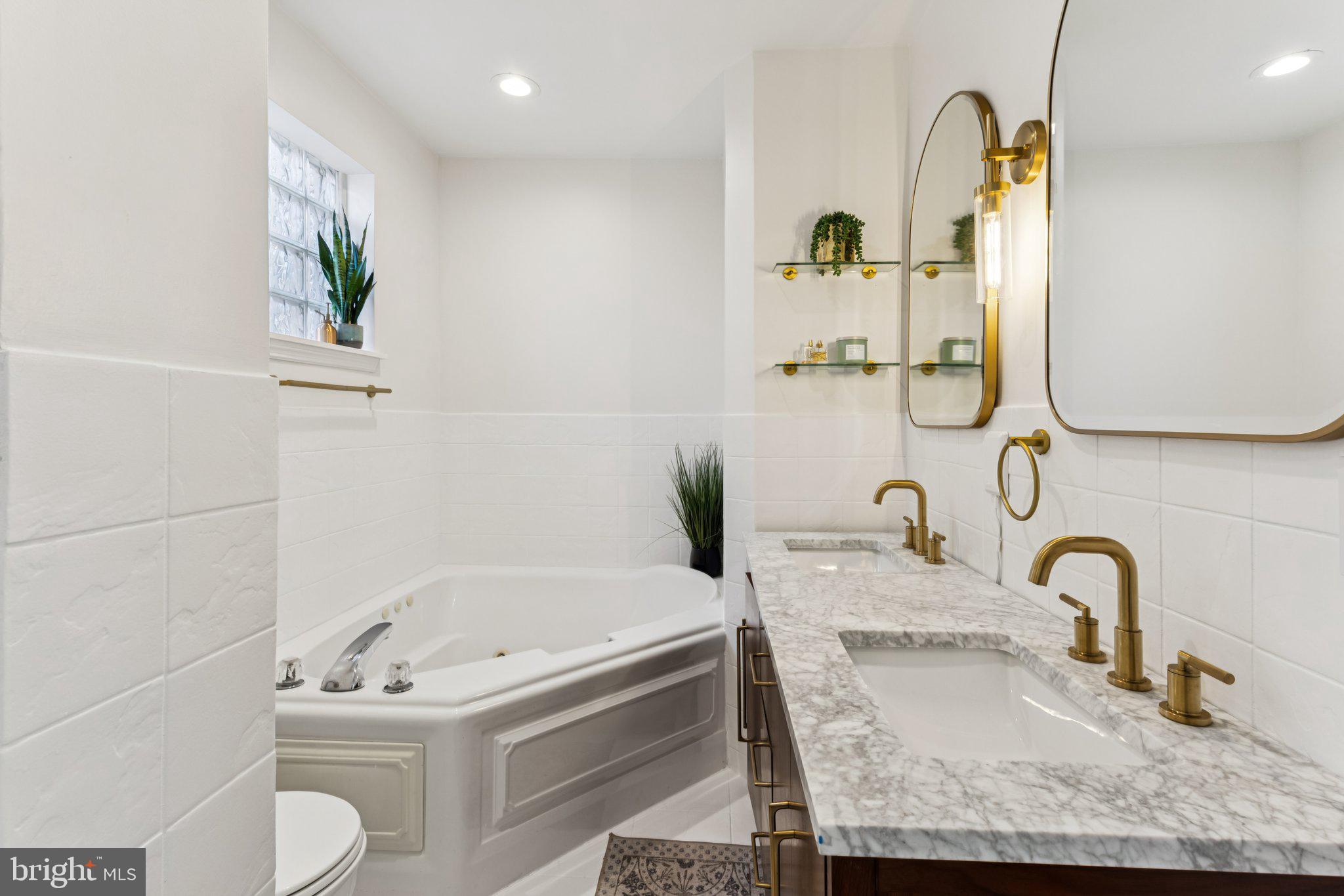 FAIRMOUNT - Residential