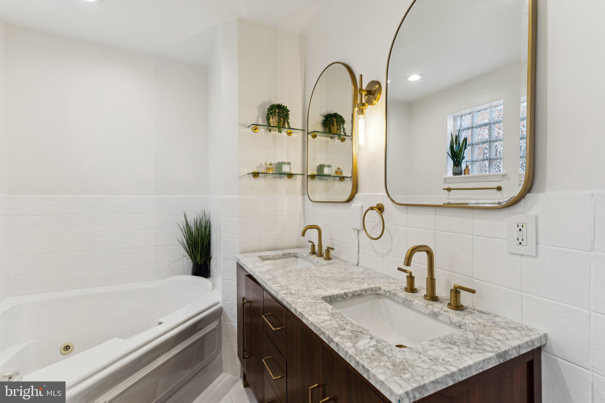 FAIRMOUNT - Residential