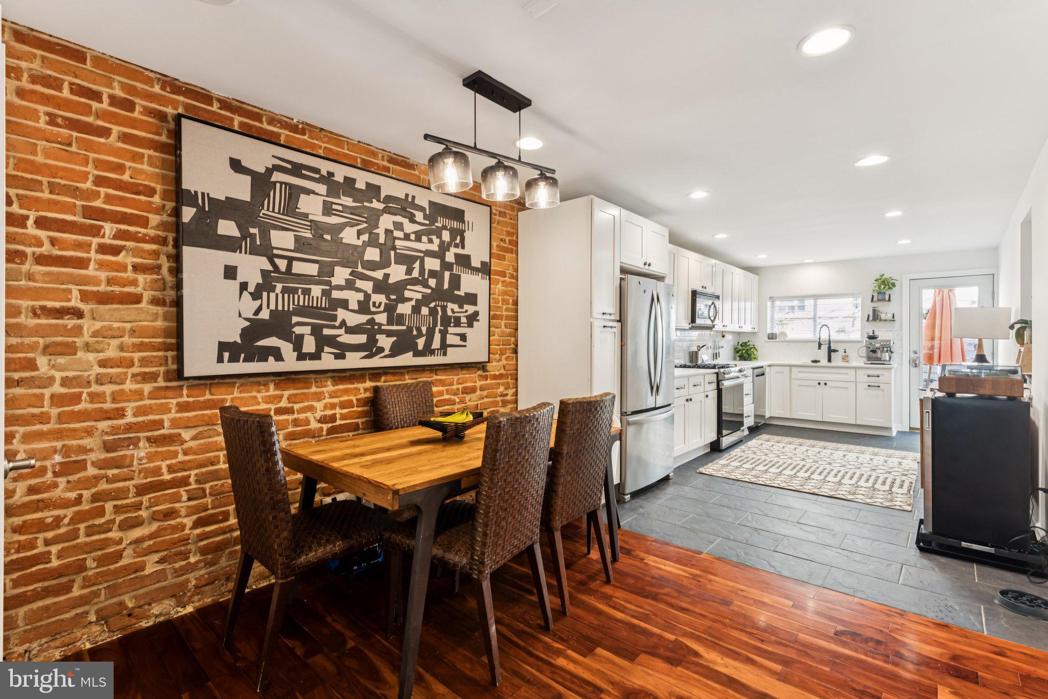 FAIRMOUNT - Residential