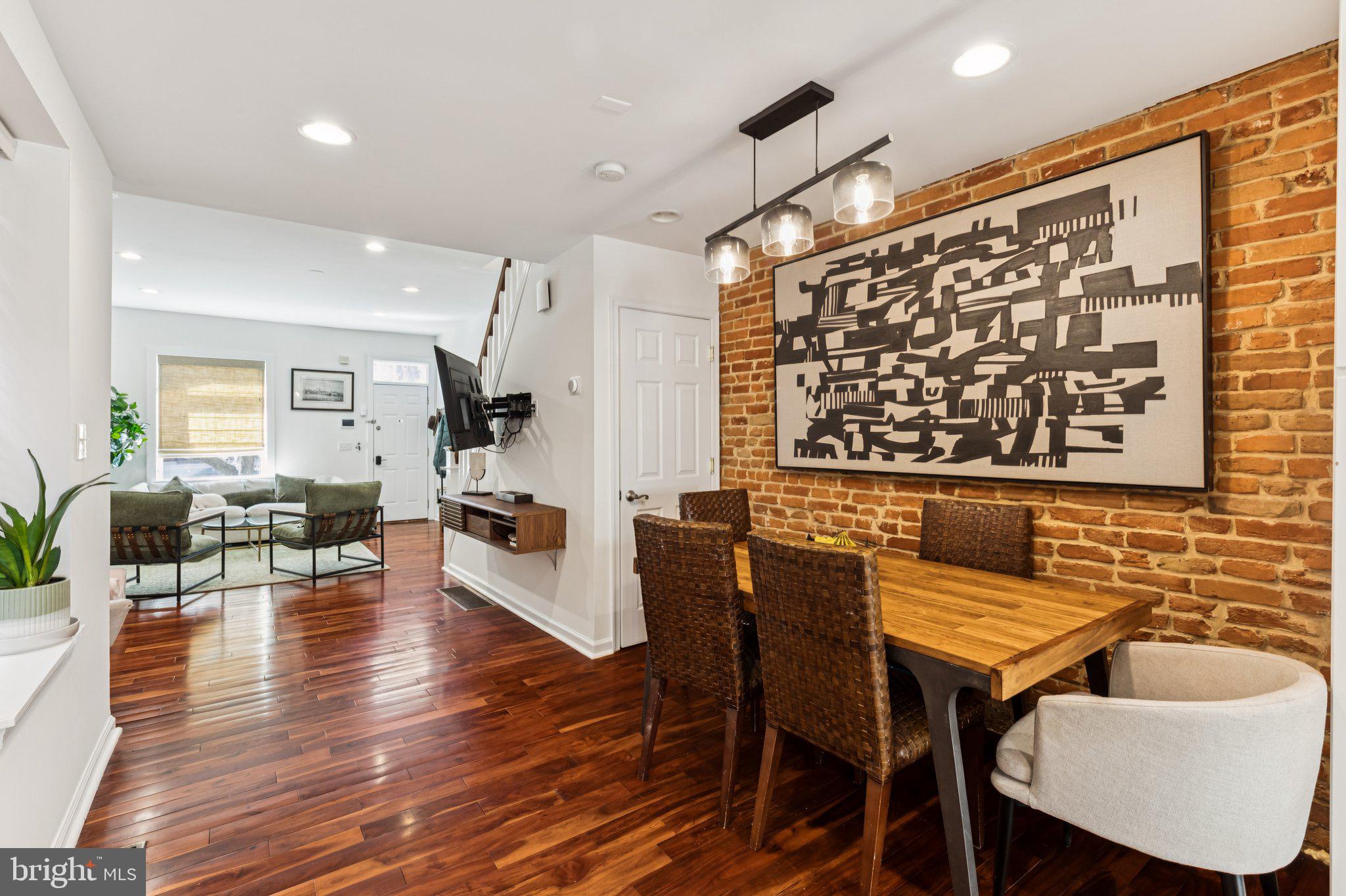 FAIRMOUNT - Residential