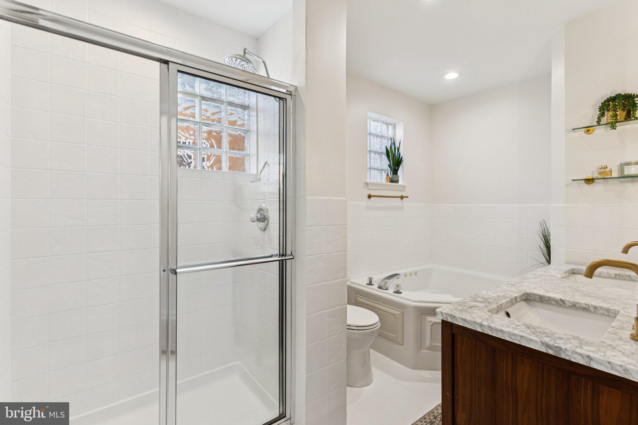 FAIRMOUNT - Residential