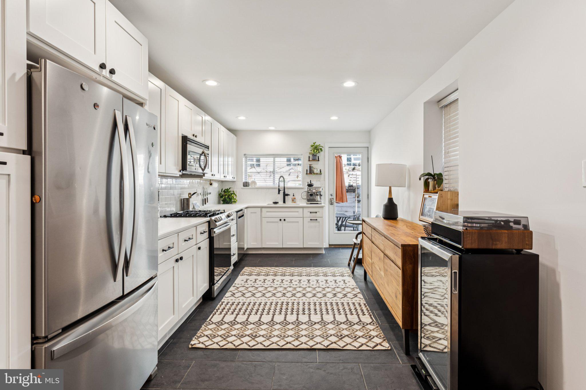 FAIRMOUNT - Residential