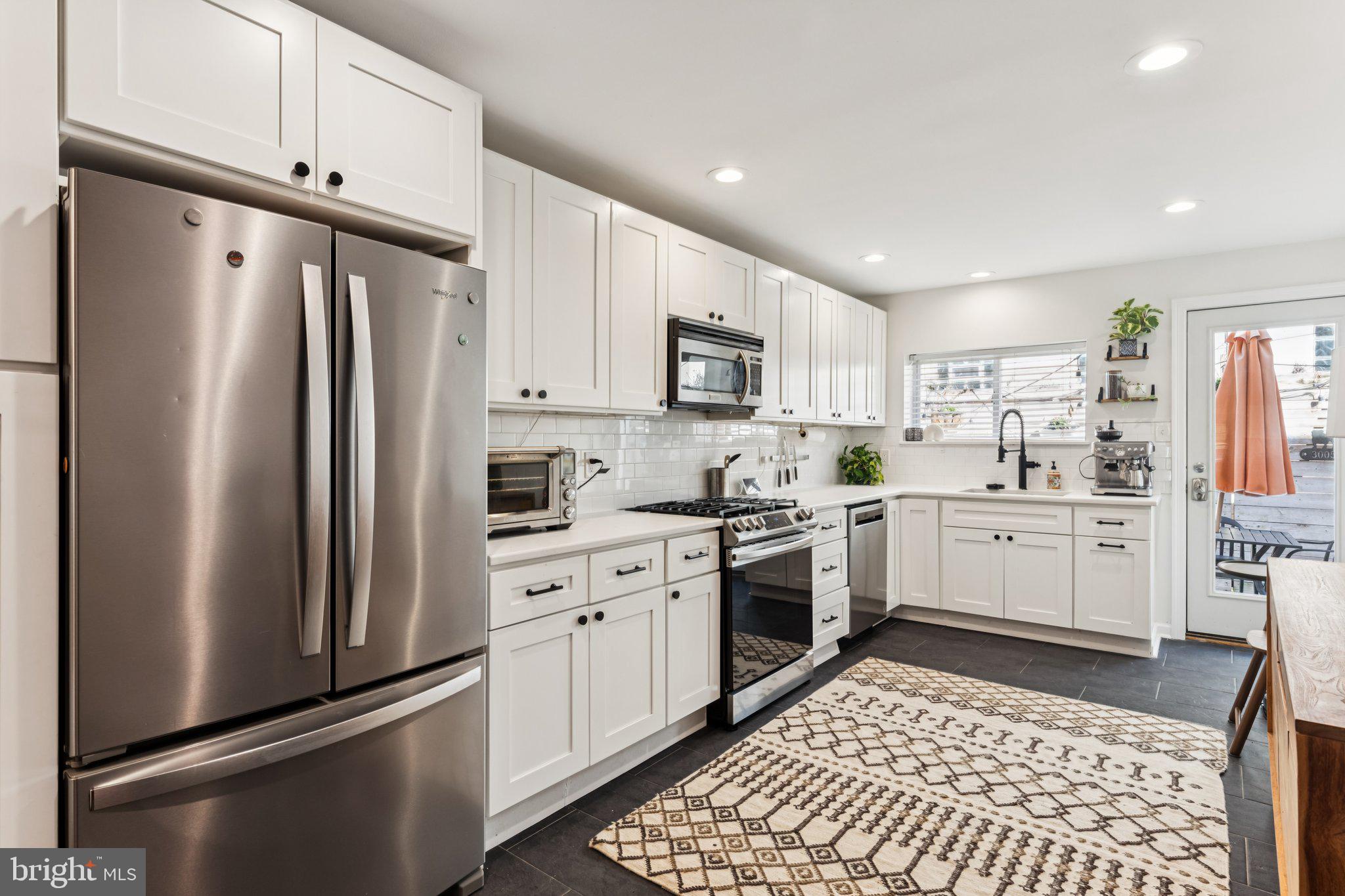 FAIRMOUNT - Residential