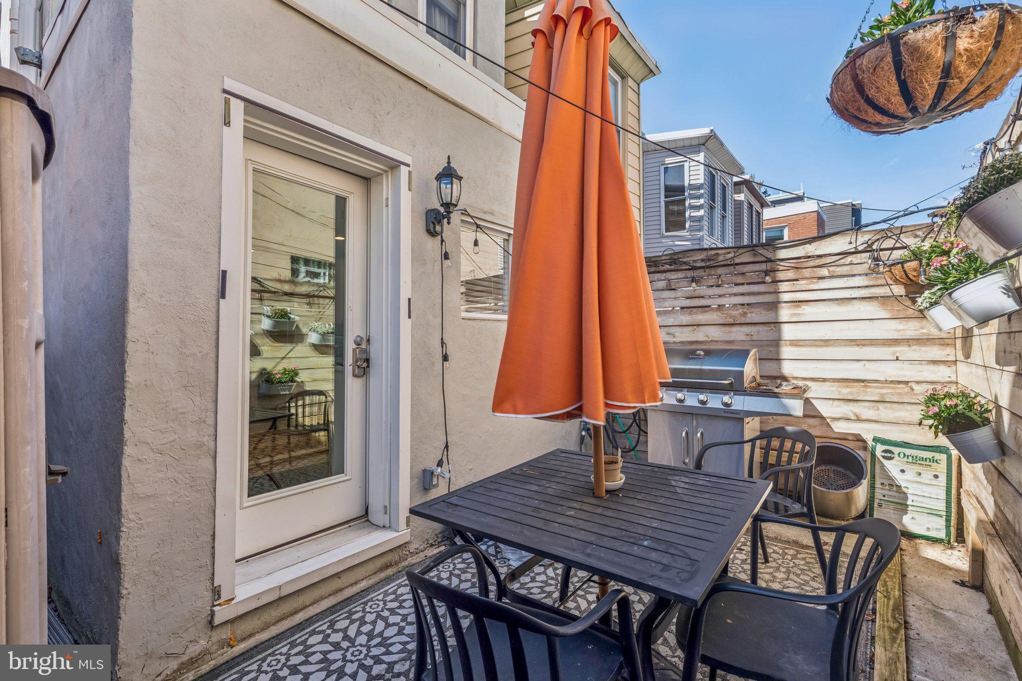 FAIRMOUNT - Residential