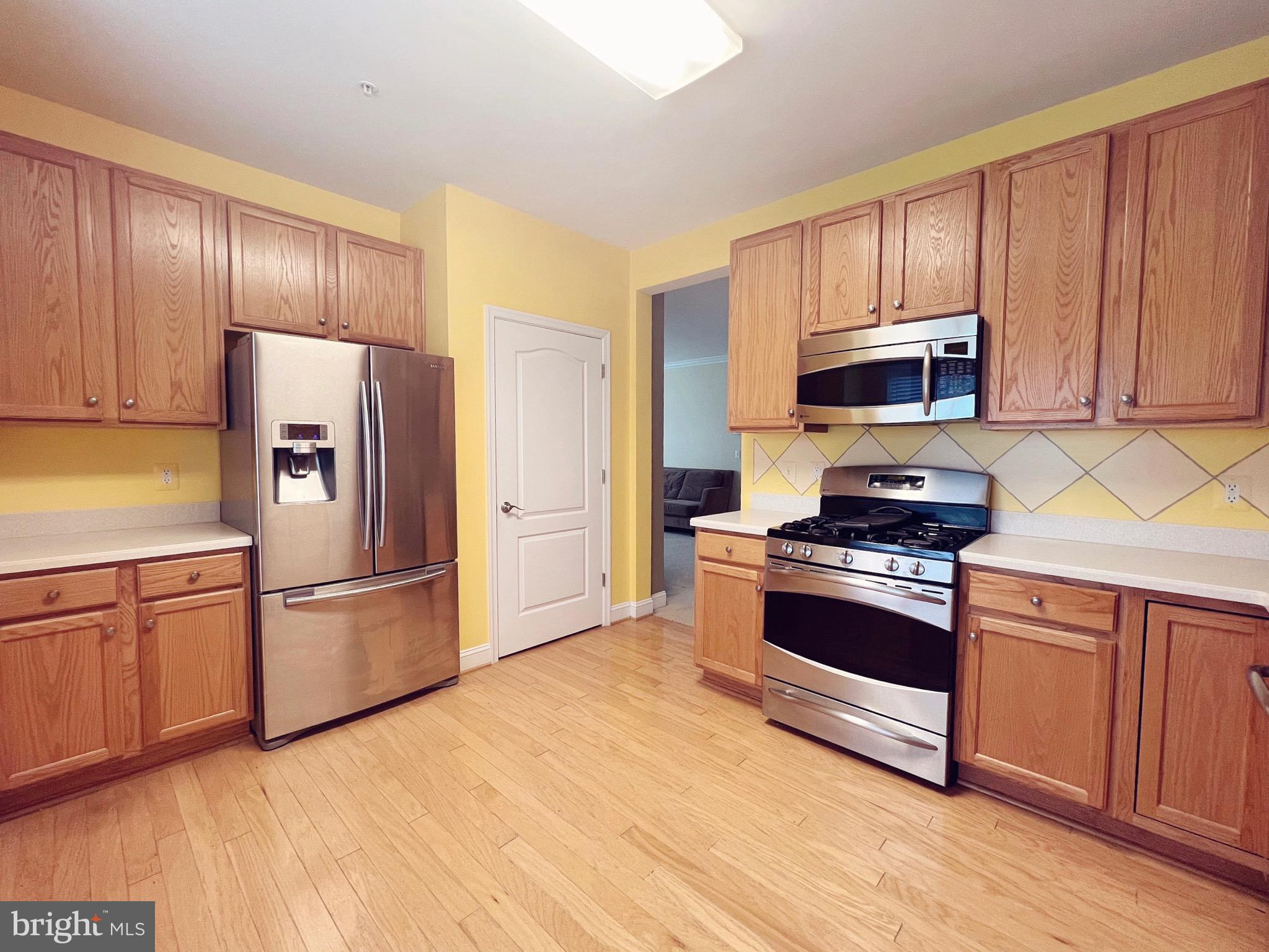 WAVERLY WOODS - Residential Lease