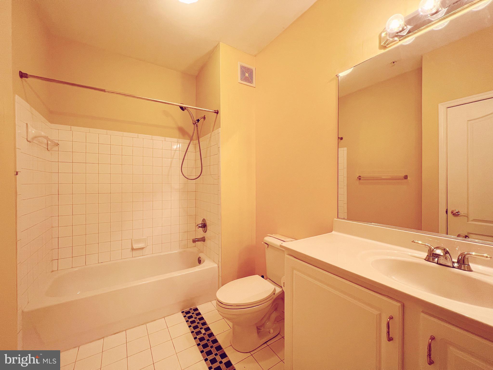 WAVERLY WOODS - Residential Lease