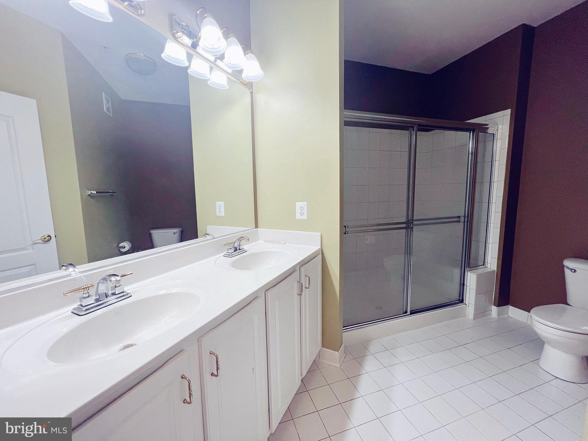 WAVERLY WOODS - Residential Lease