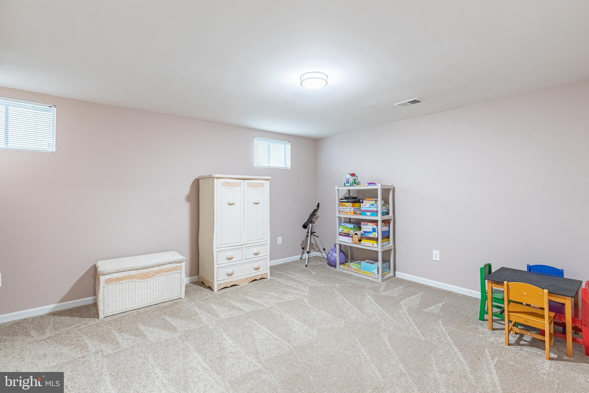 WILLOW PONDS - Residential