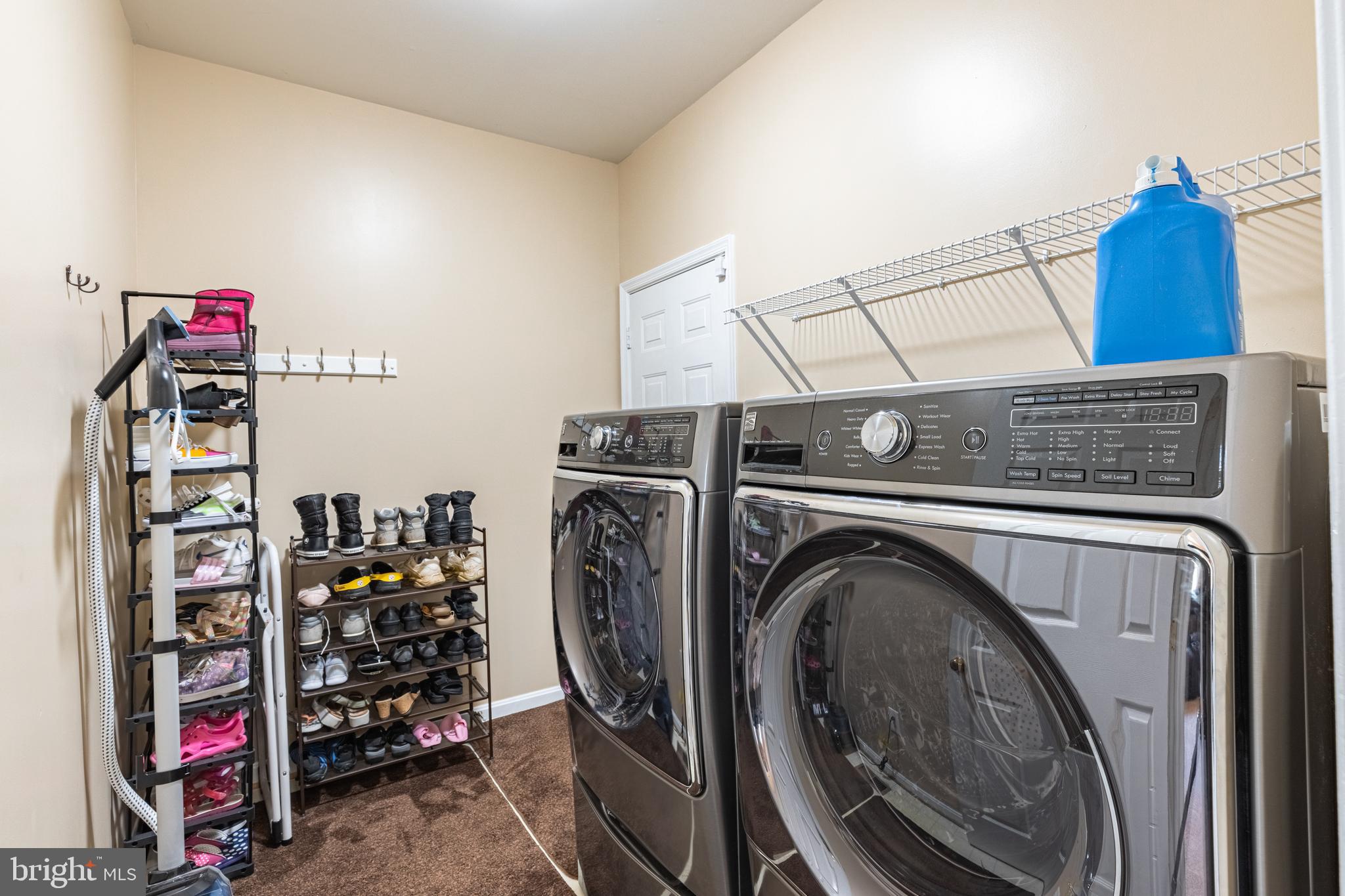 WILLOW PONDS - Residential