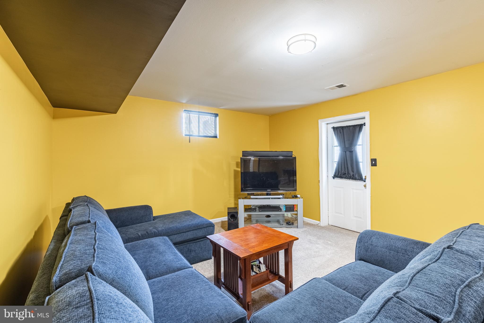 WILLOW PONDS - Residential