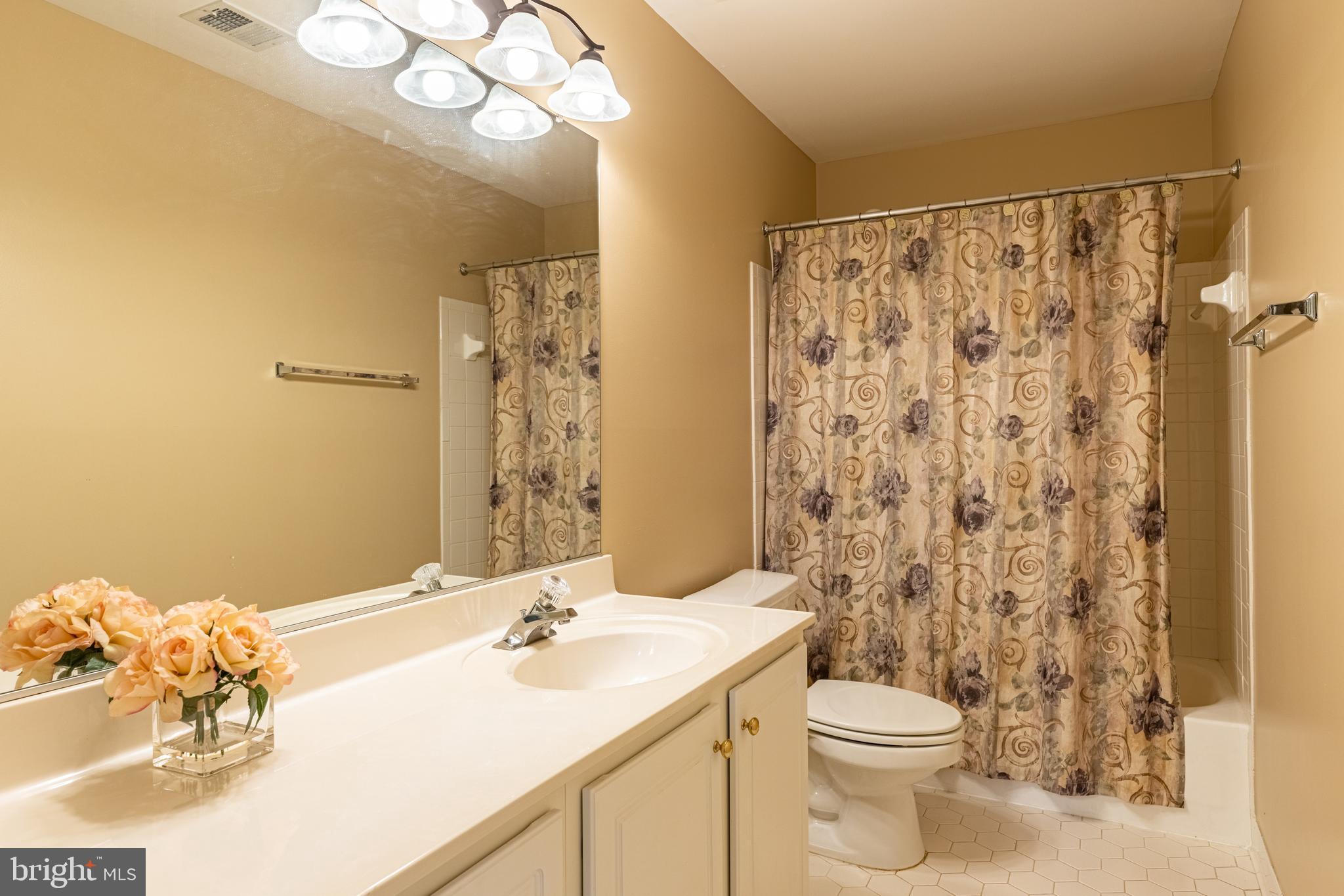 WILLOW PONDS - Residential